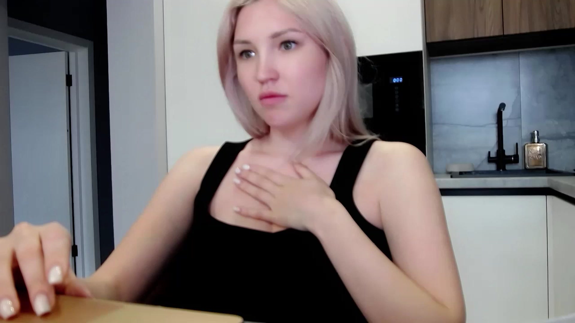 Gallery image thumbnail from Ashley_cutie_'s myfreecams stream on, 06/10/2023, 10:04 image 4 of 20