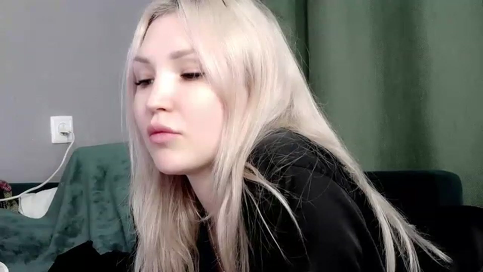 Gallery image thumbnail from Ashley_cutie_'s myfreecams stream on, 06/19/2023, 11:52 image 18 of 20