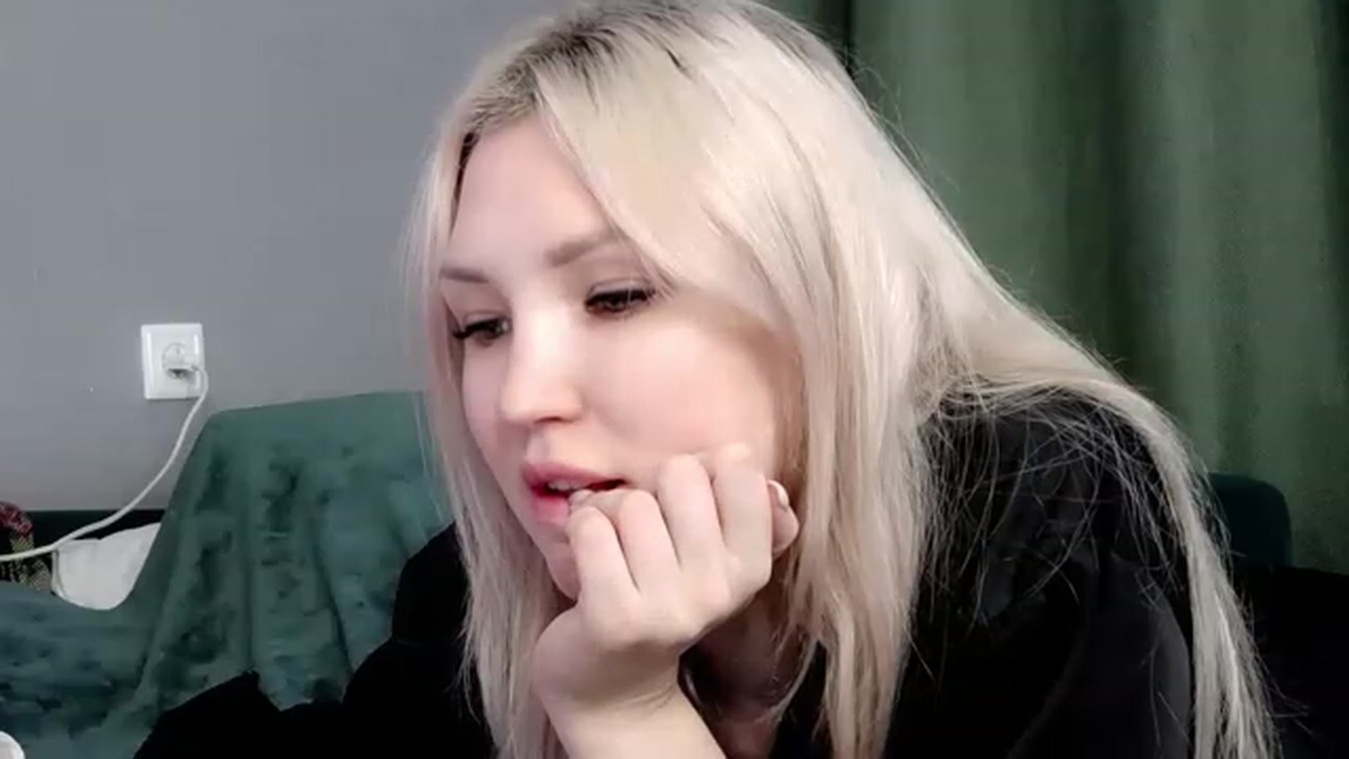 Gallery image thumbnail from Ashley_cutie_'s myfreecams stream on, 06/19/2023, 11:52 image 20 of 20