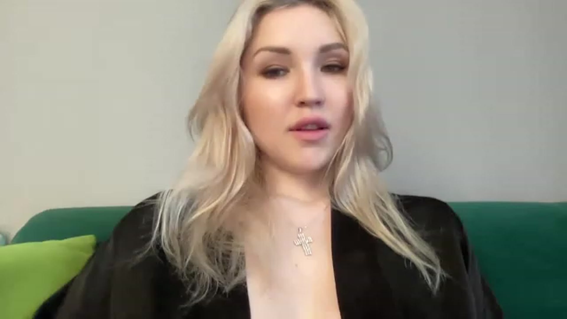 Gallery image thumbnail from Ashley_cutie_'s myfreecams stream on, 06/20/2023, 08:35 image 1 of 20