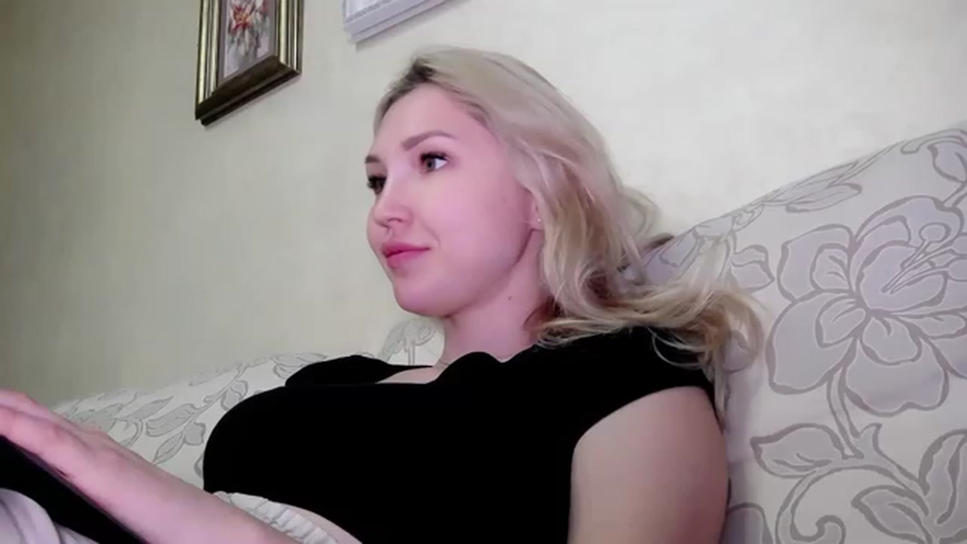 Gallery image thumbnail from Ashley_cutie_'s myfreecams stream on, 06/29/2023, 12:16 image 19 of 20