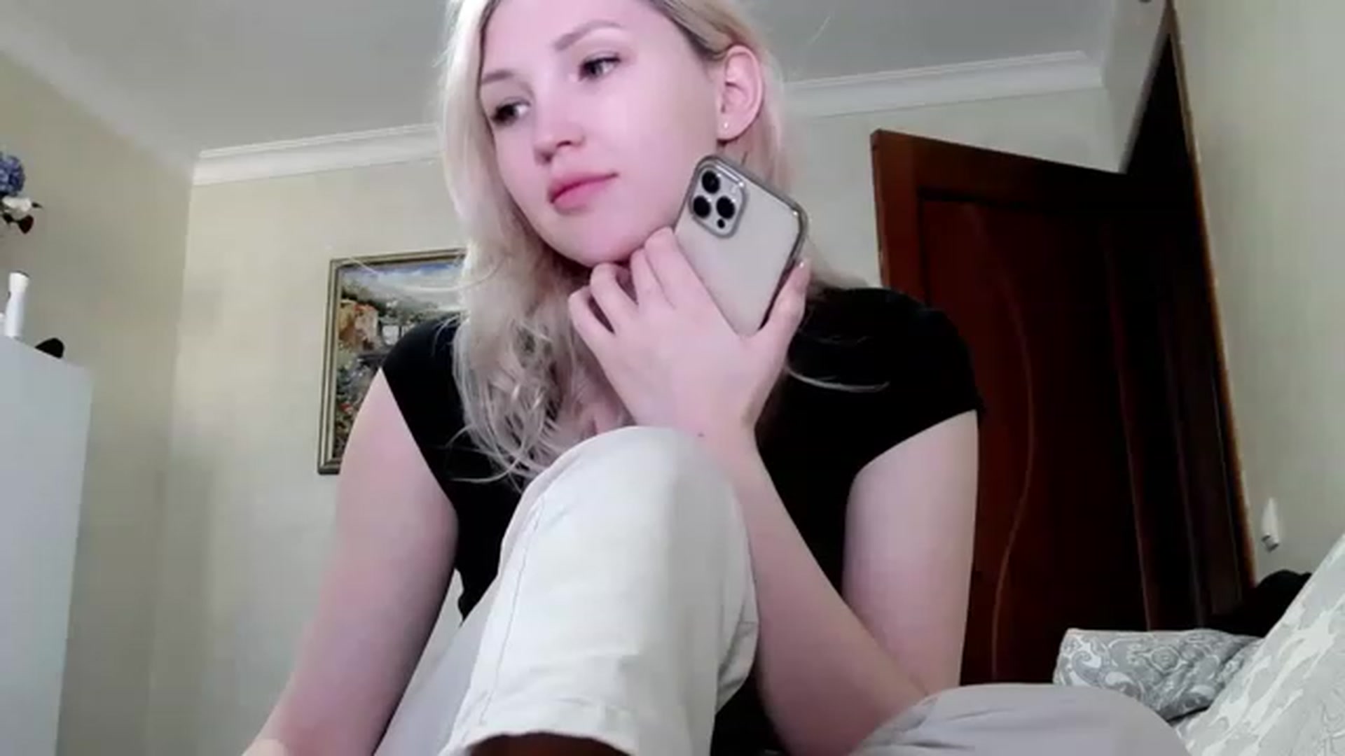 Gallery image thumbnail from Ashley_cutie_'s myfreecams stream on, 06/29/2023, 12:16 image 9 of 20