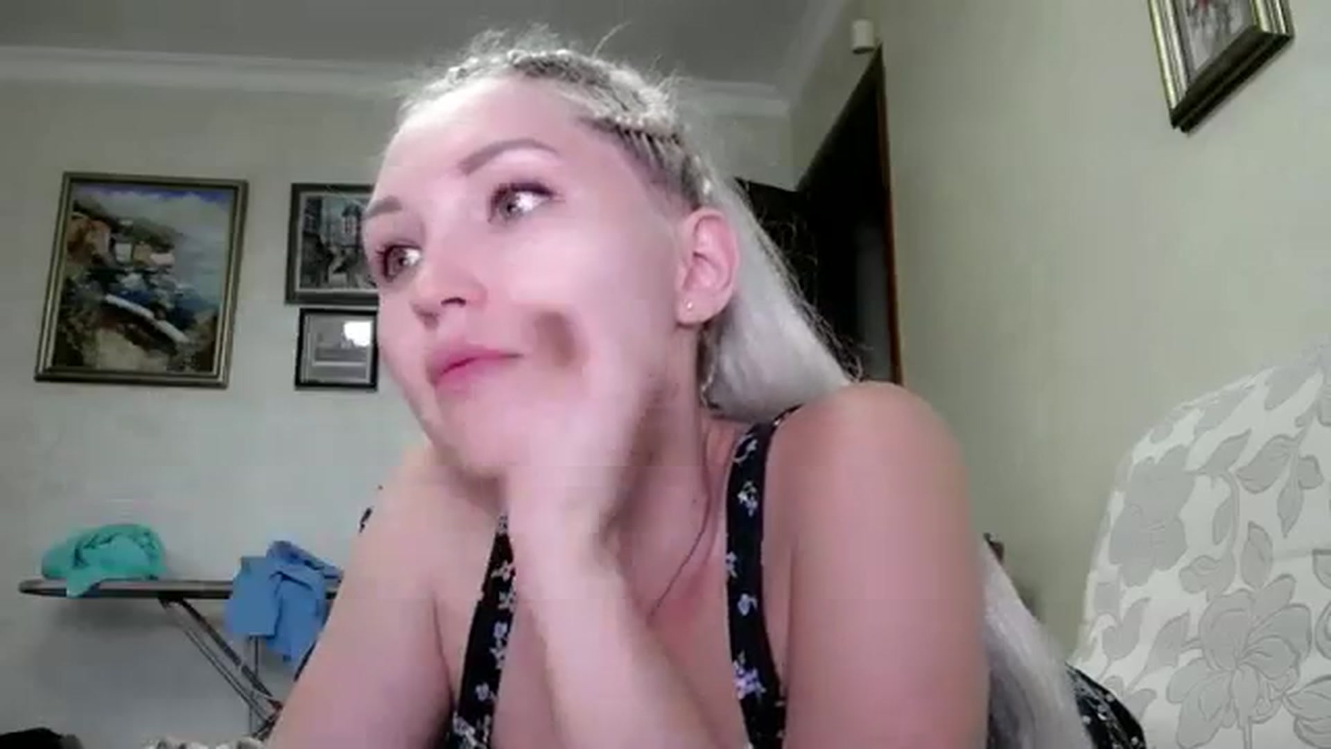 Gallery image thumbnail from Ashley_cutie_'s myfreecams stream on, 08/03/2023, 10:13 image 10 of 20