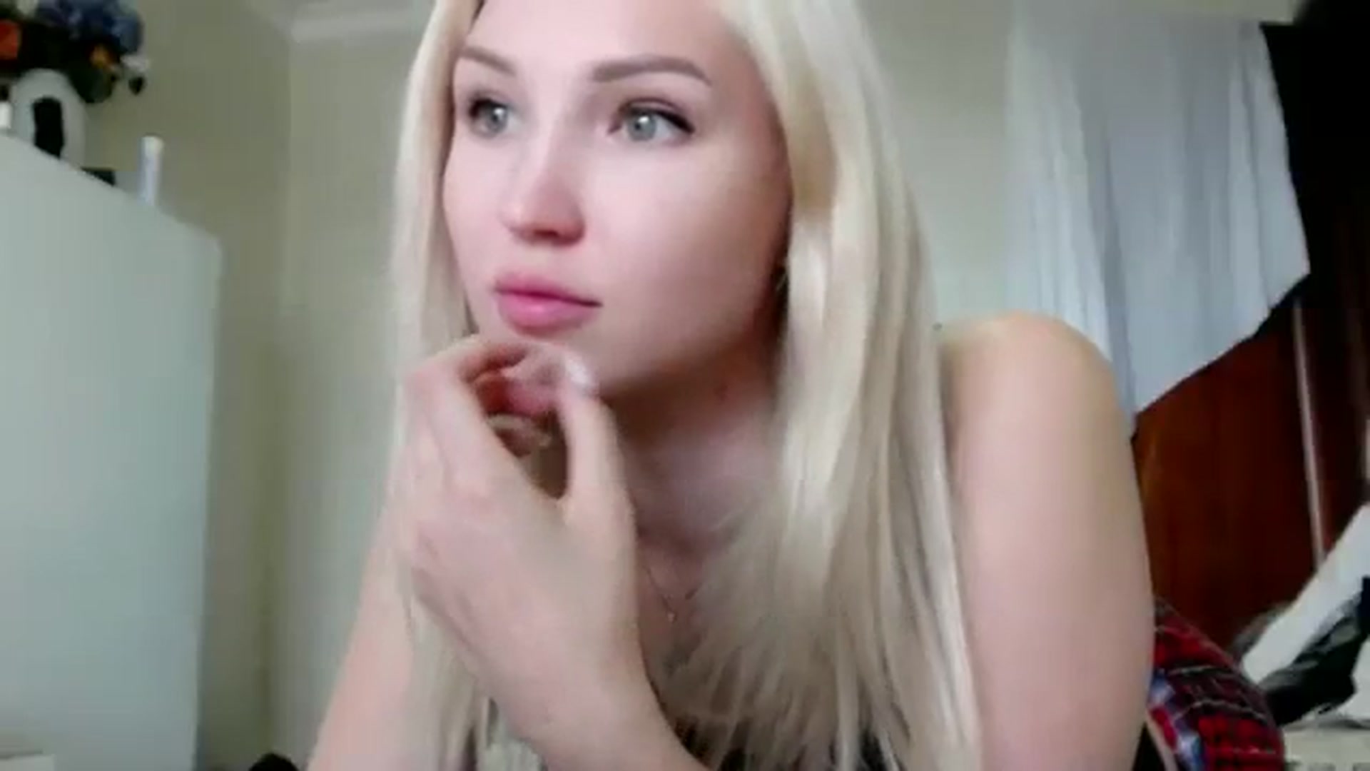 Gallery image thumbnail from Ashley_cutie_'s myfreecams stream on, 08/09/2023, 07:18 image 12 of 20