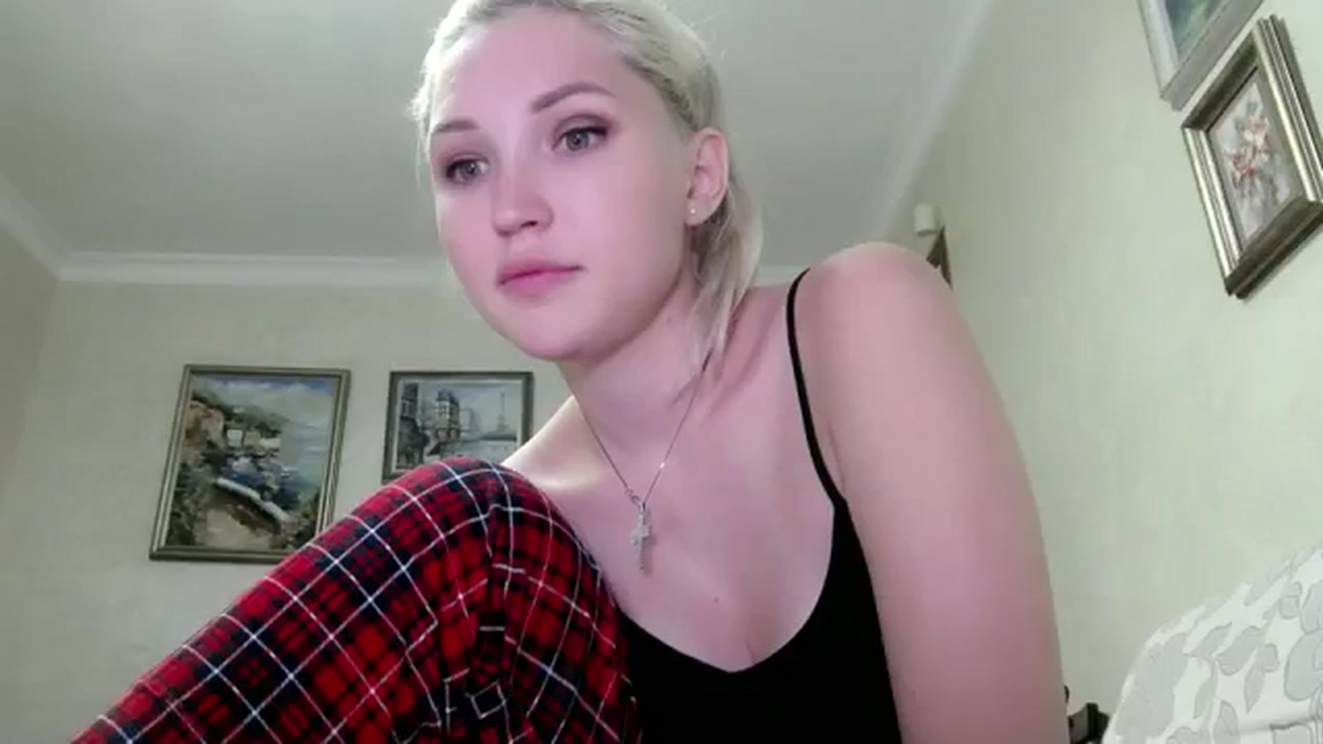 Gallery image thumbnail from Ashley_cutie_'s myfreecams stream on, 08/10/2023, 12:15 image 11 of 20