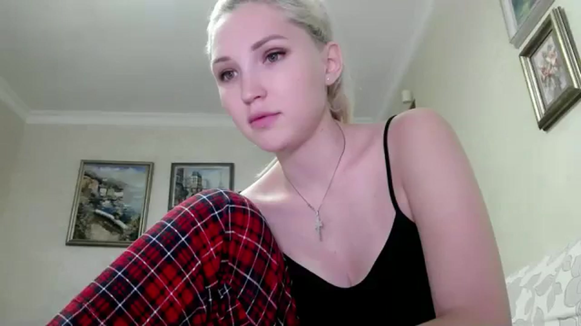 Gallery image thumbnail from Ashley_cutie_'s myfreecams stream on, 08/10/2023, 12:15 image 8 of 20