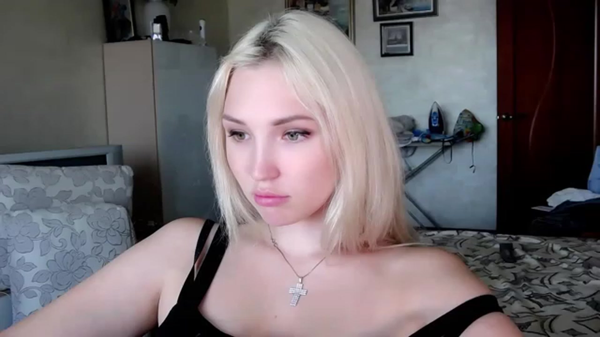 Gallery image thumbnail from Ashley_cutie_'s myfreecams stream on, 08/12/2023, 08:08 image 15 of 20