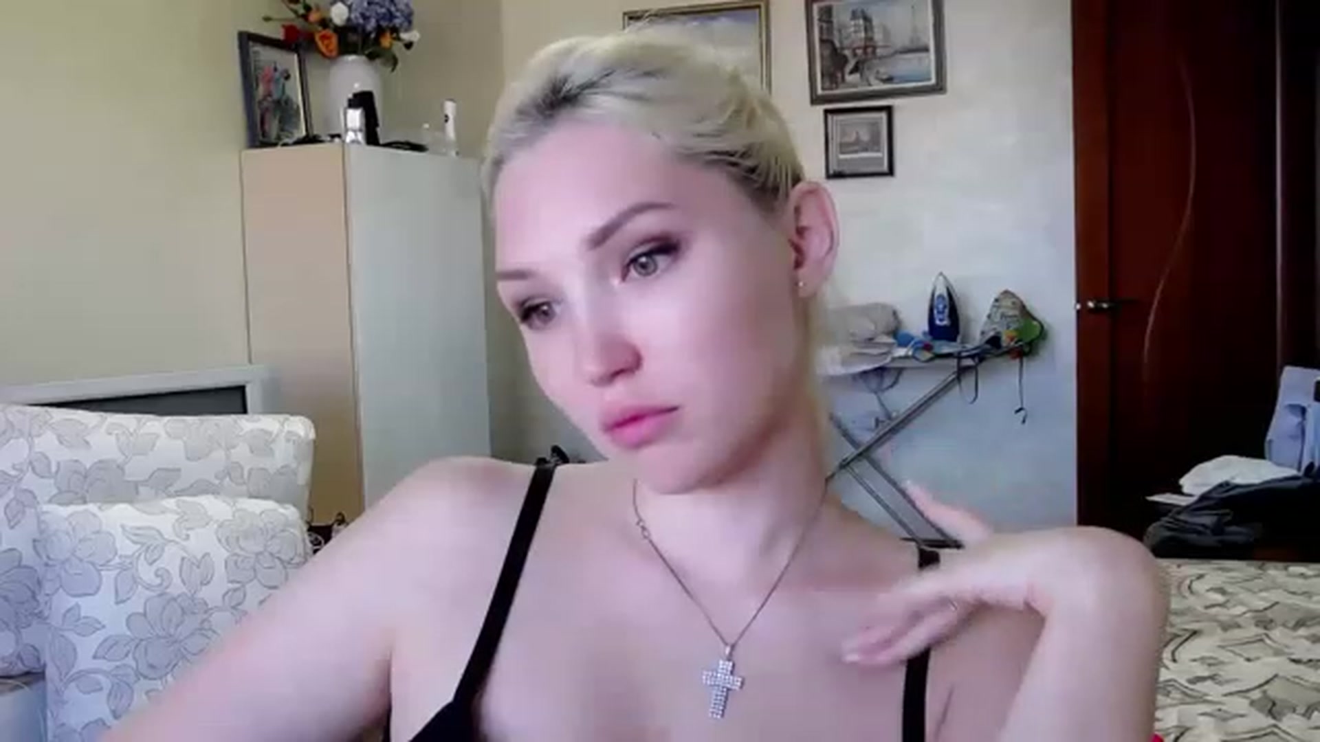 Gallery image thumbnail from Ashley_cutie_'s myfreecams stream on, 08/12/2023, 10:36 image 14 of 20