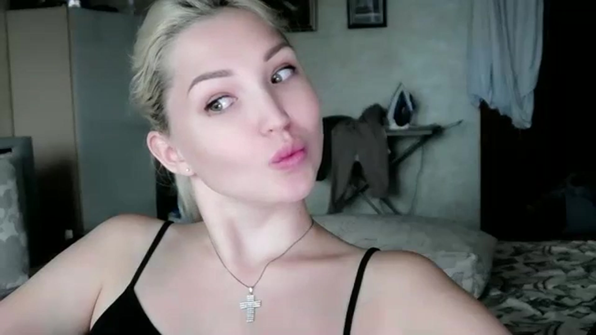 Gallery image thumbnail from Ashley_cutie_'s myfreecams stream on, 08/13/2023, 06:44 image 8 of 20
