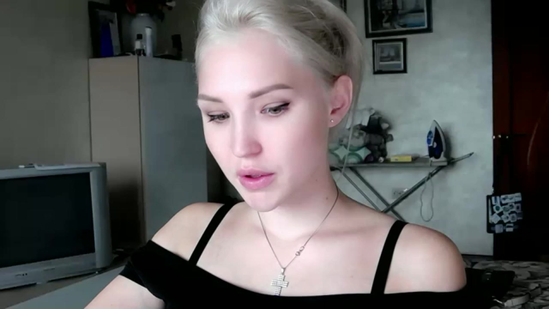 Gallery image thumbnail from Ashley_cutie_'s myfreecams stream on, 08/17/2023, 06:58 image 4 of 20
