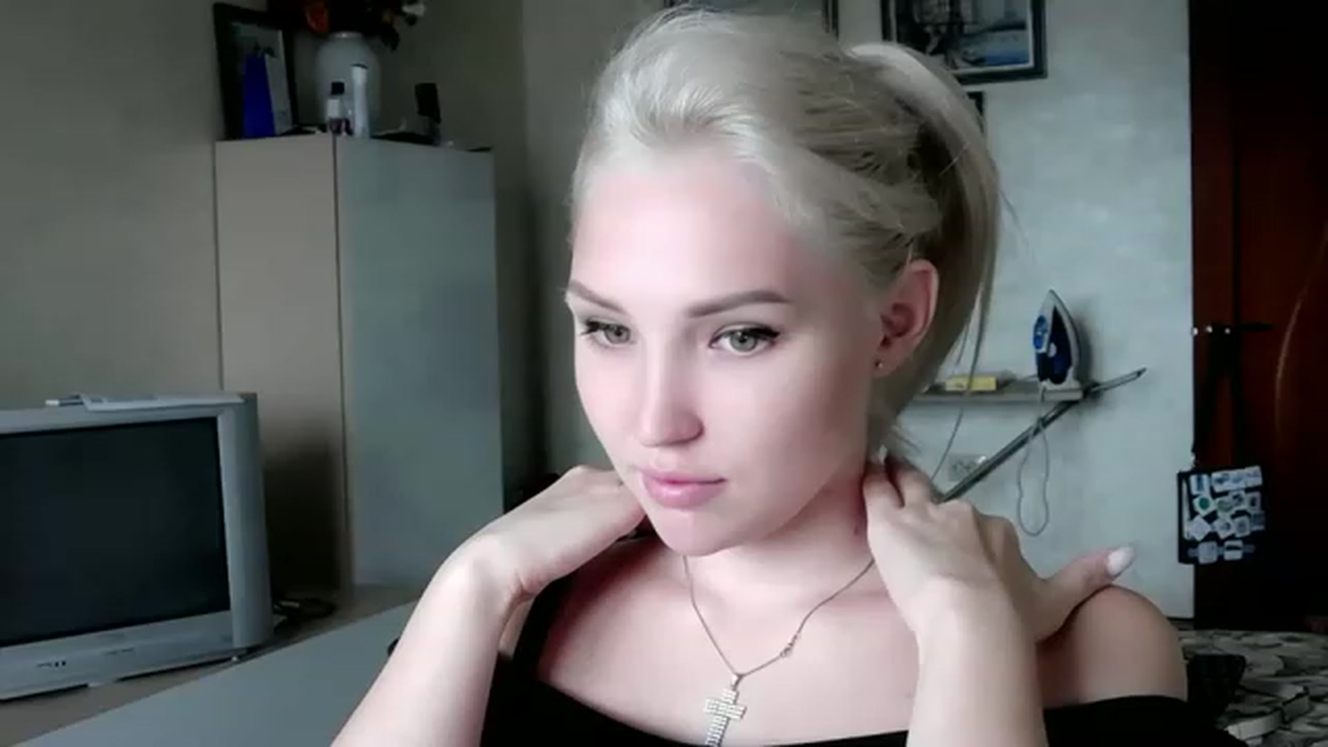 Gallery image thumbnail from Ashley_cutie_'s myfreecams stream on, 08/17/2023, 06:58 image 6 of 20
