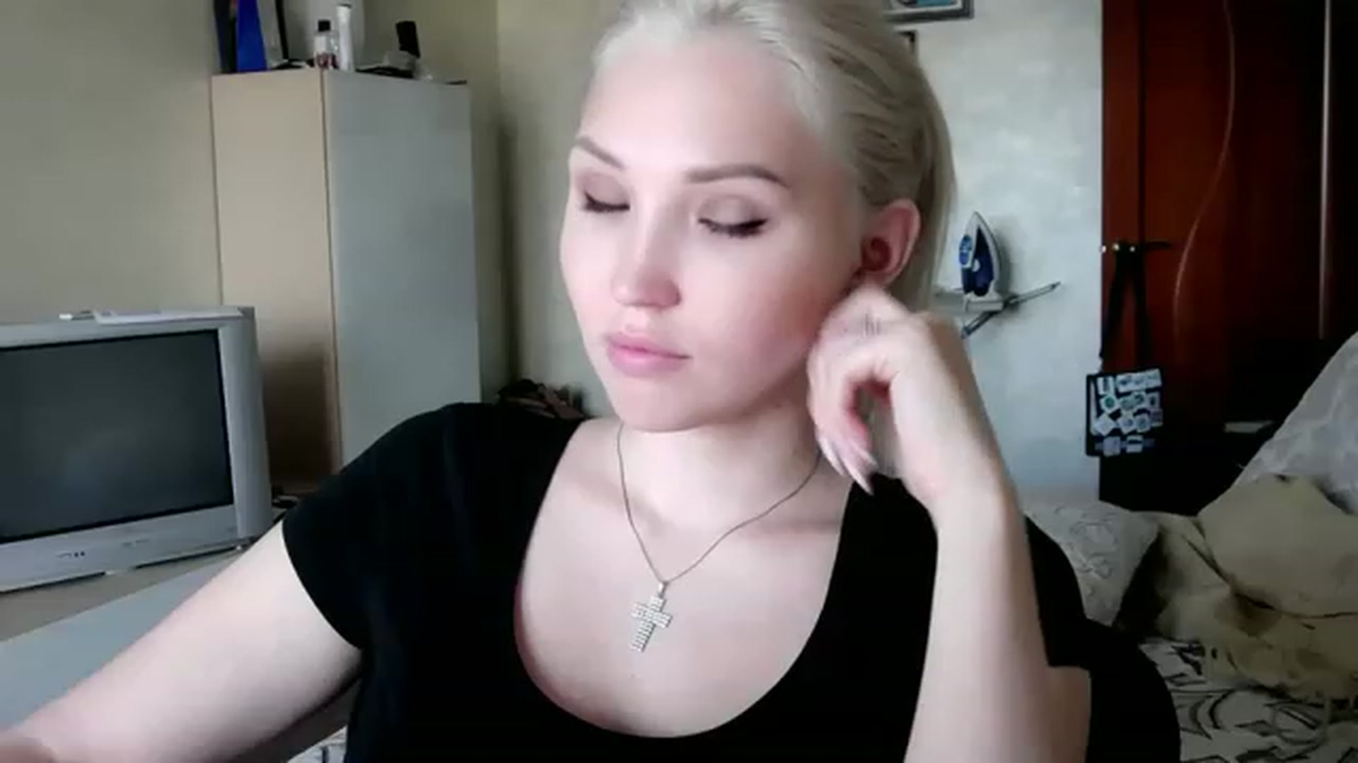 Gallery image thumbnail from Ashley_cutie_'s myfreecams stream on, 08/17/2023, 10:14 image 11 of 20