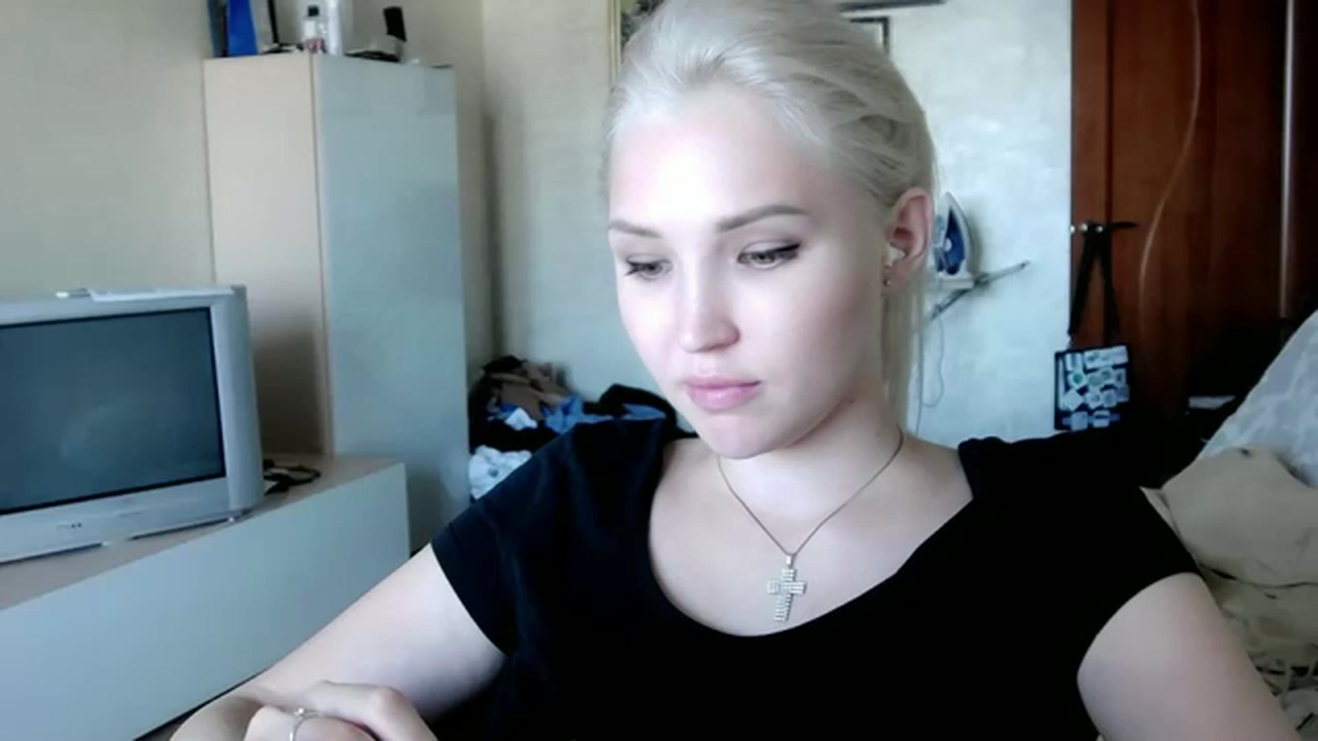 Gallery image thumbnail from Ashley_cutie_'s myfreecams stream on, 08/17/2023, 10:14 image 15 of 20