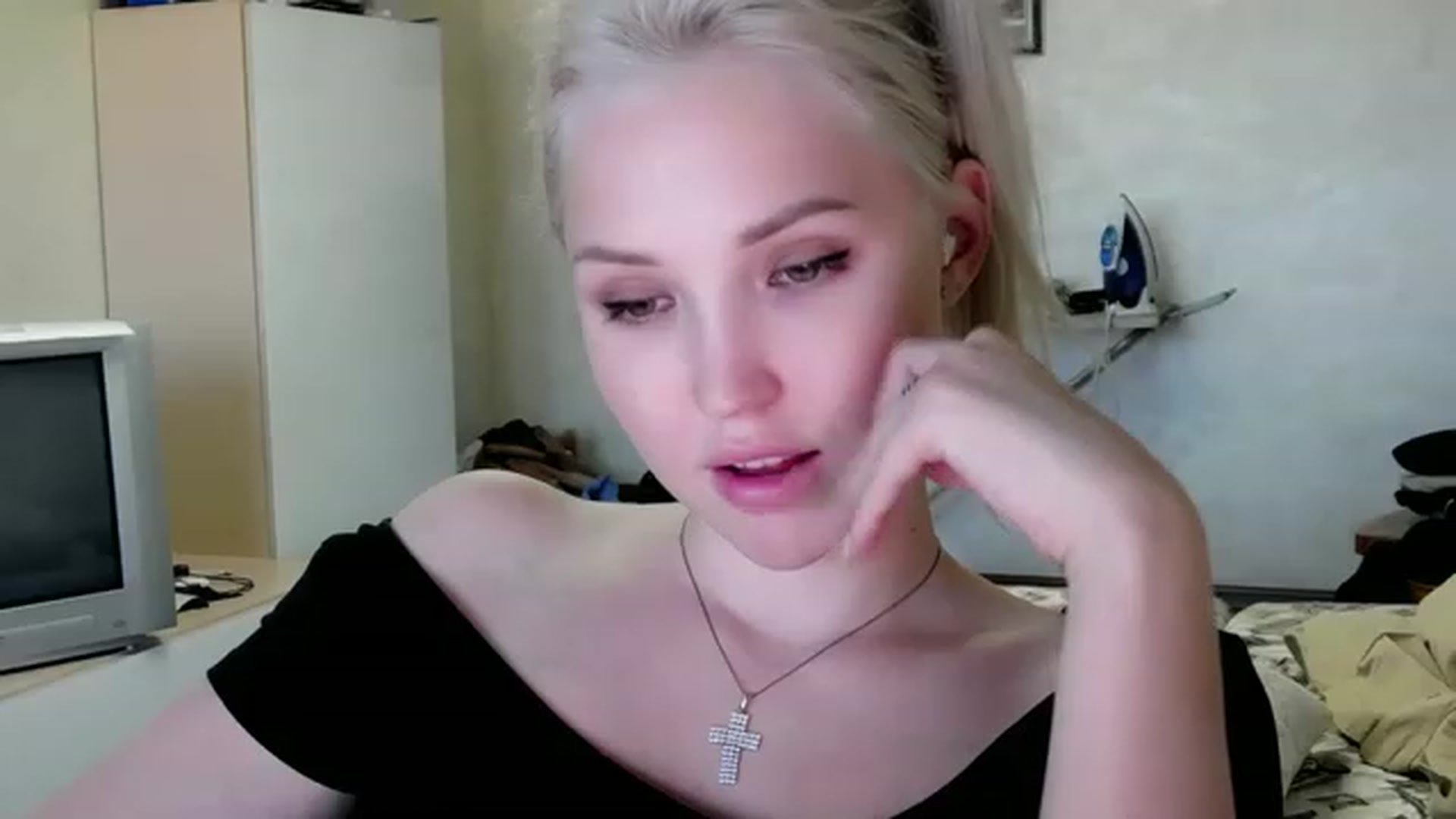 Gallery image thumbnail from Ashley_cutie_'s myfreecams stream on, 08/17/2023, 10:51 image 20 of 20