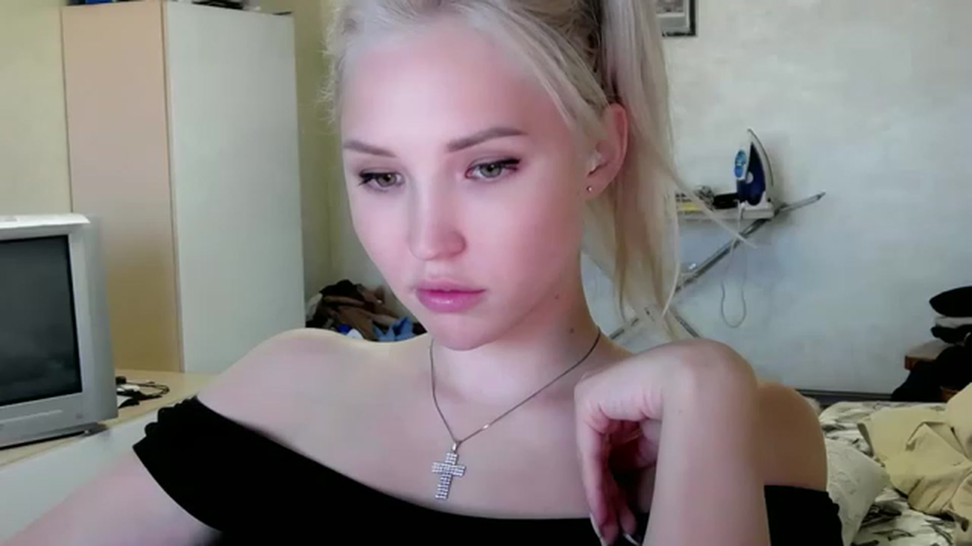 Gallery image thumbnail from Ashley_cutie_'s myfreecams stream on, 08/17/2023, 10:51 image 11 of 20