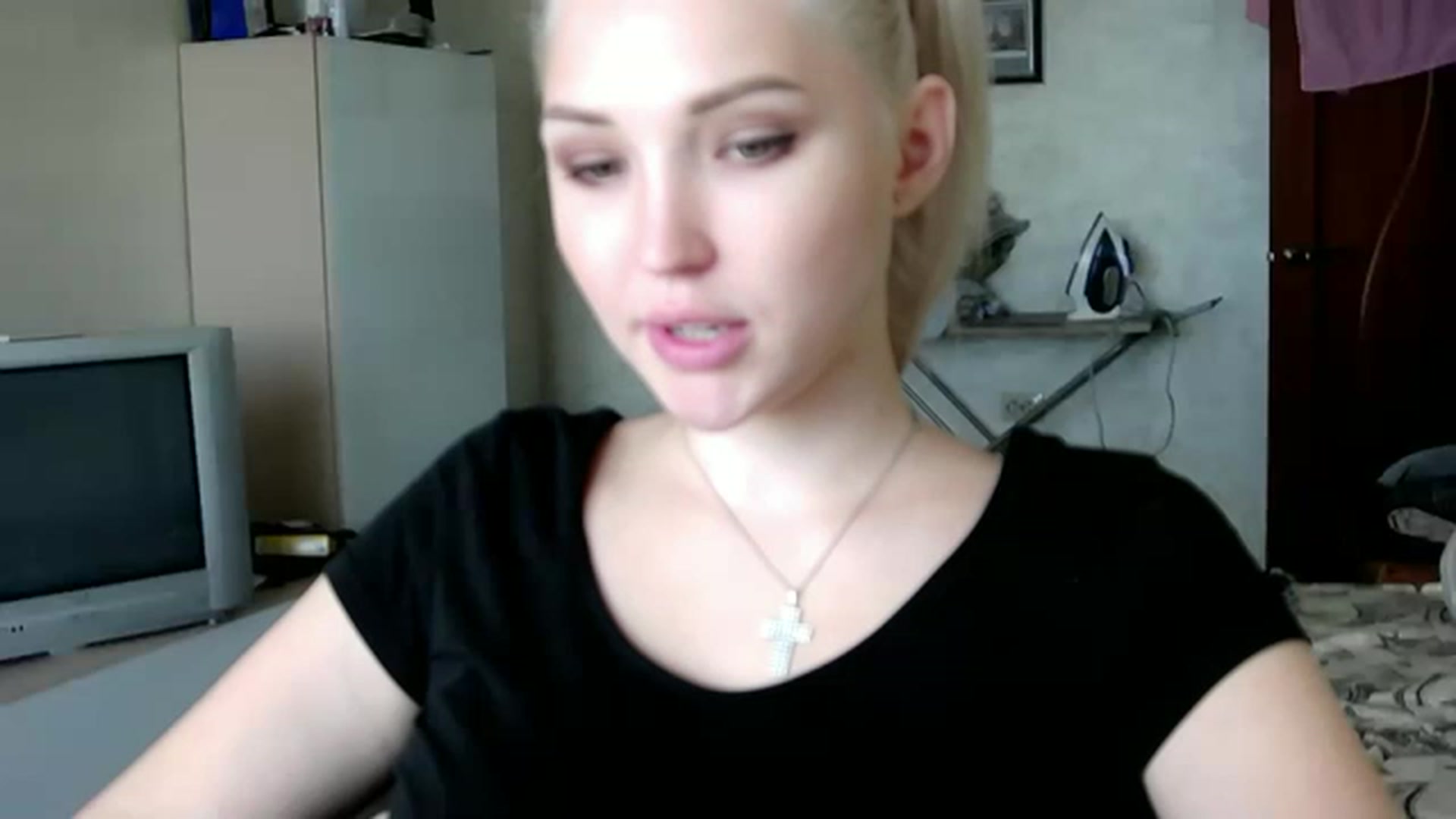 Gallery image thumbnail from Ashley_cutie_'s myfreecams stream on, 08/18/2023, 06:52 image 7 of 20