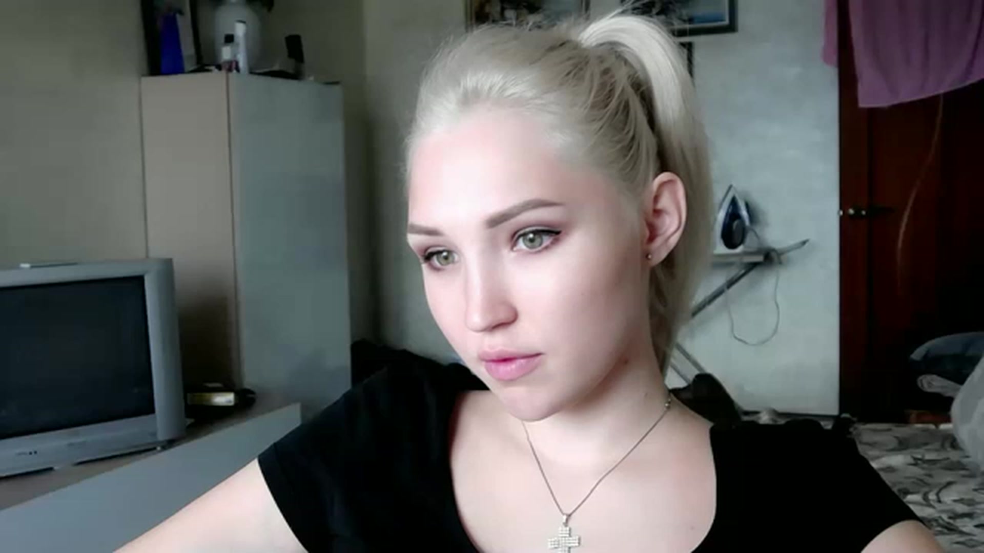 Gallery image thumbnail from Ashley_cutie_'s myfreecams stream on, 08/18/2023, 06:52 image 13 of 20
