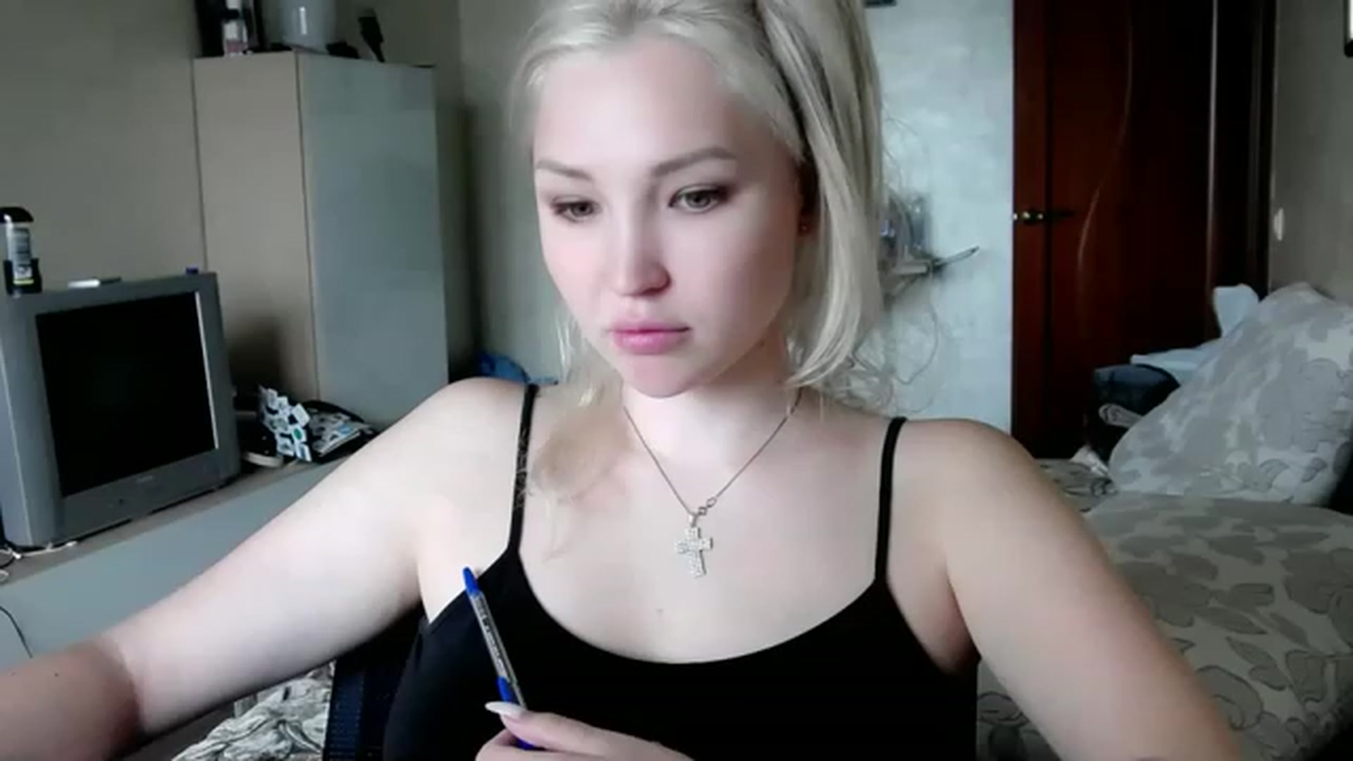 Gallery image thumbnail from Ashley_cutie_'s myfreecams stream on, 08/21/2023, 06:26 image 6 of 20