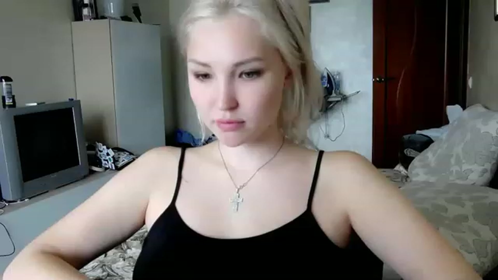 Gallery image thumbnail from Ashley_cutie_'s myfreecams stream on, 08/21/2023, 06:26 image 15 of 20