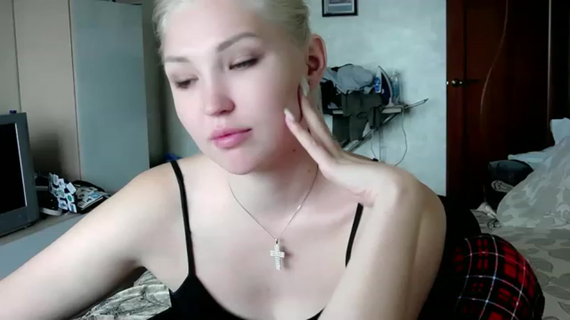 Gallery image thumbnail from Ashley_cutie_'s myfreecams stream on, 08/21/2023, 07:21 image 9 of 20