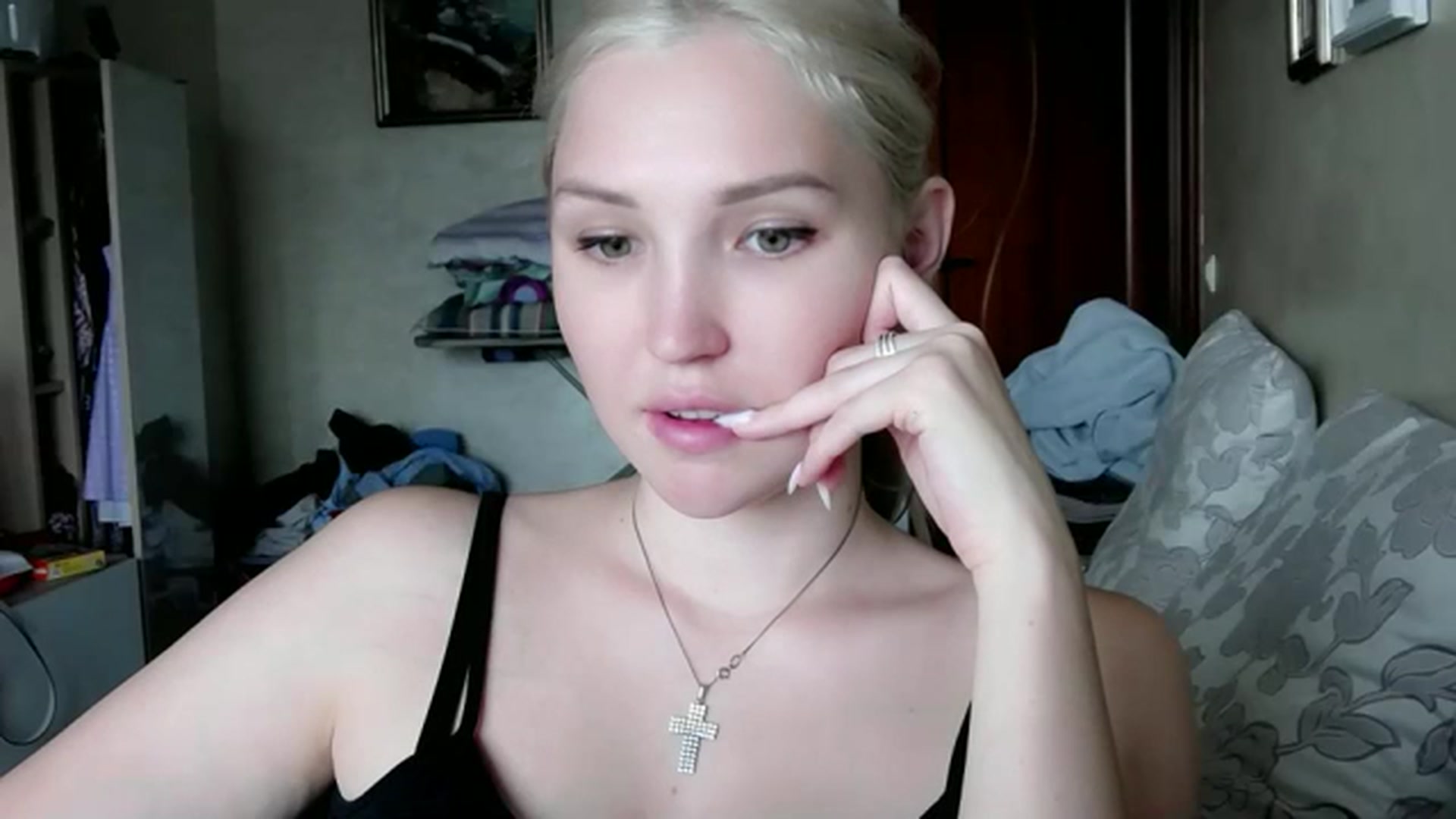 Gallery image thumbnail from Ashley_cutie_'s myfreecams stream on, 08/23/2023, 09:14 image 14 of 20