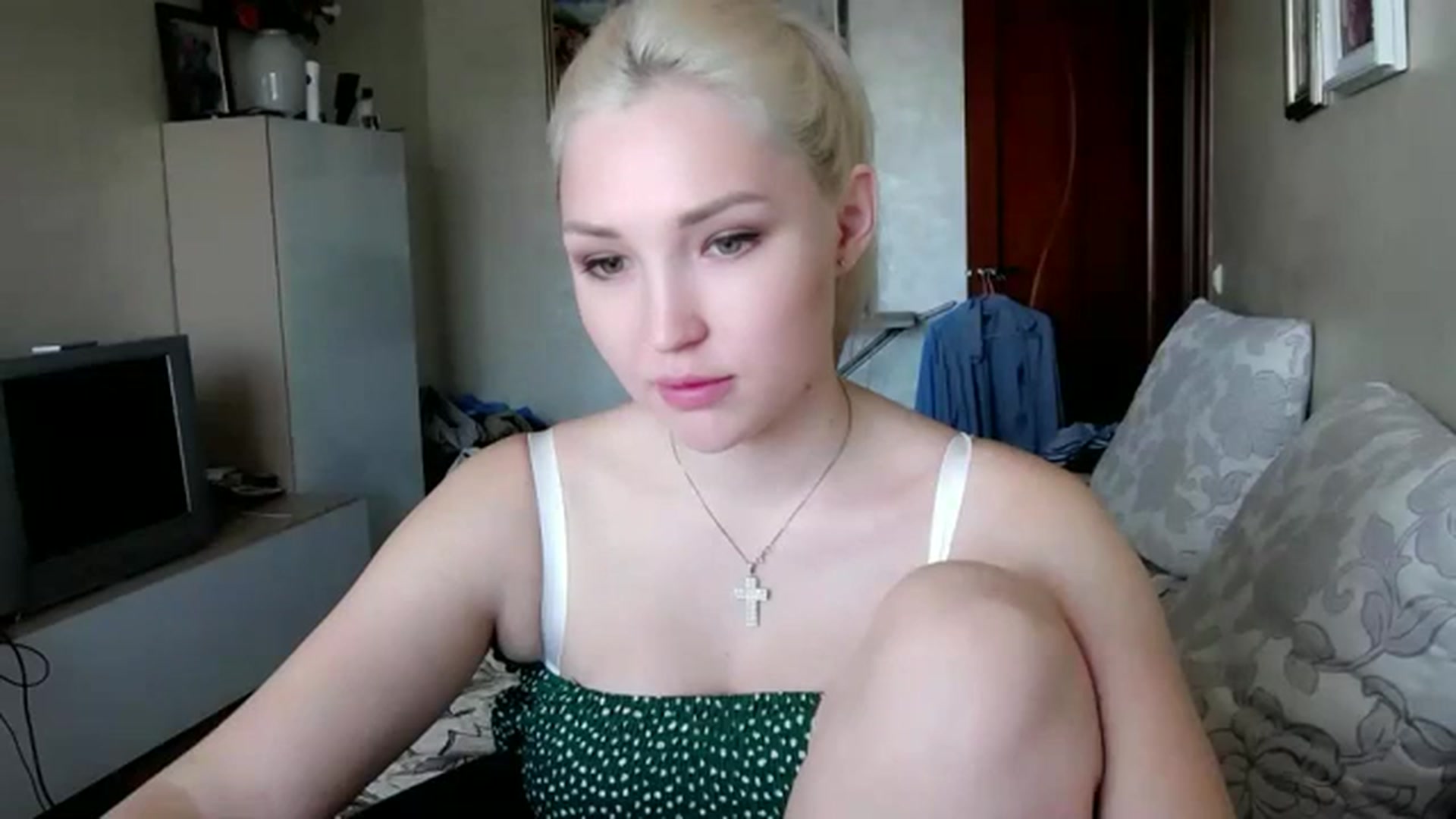 Gallery image thumbnail from Ashley_cutie_'s myfreecams stream on, 08/30/2023, 07:01 image 6 of 20
