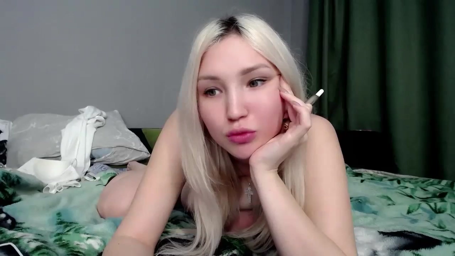 Gallery image thumbnail from Ashley_cutie_'s myfreecams stream on, 10/18/2023, 09:36 image 20 of 20