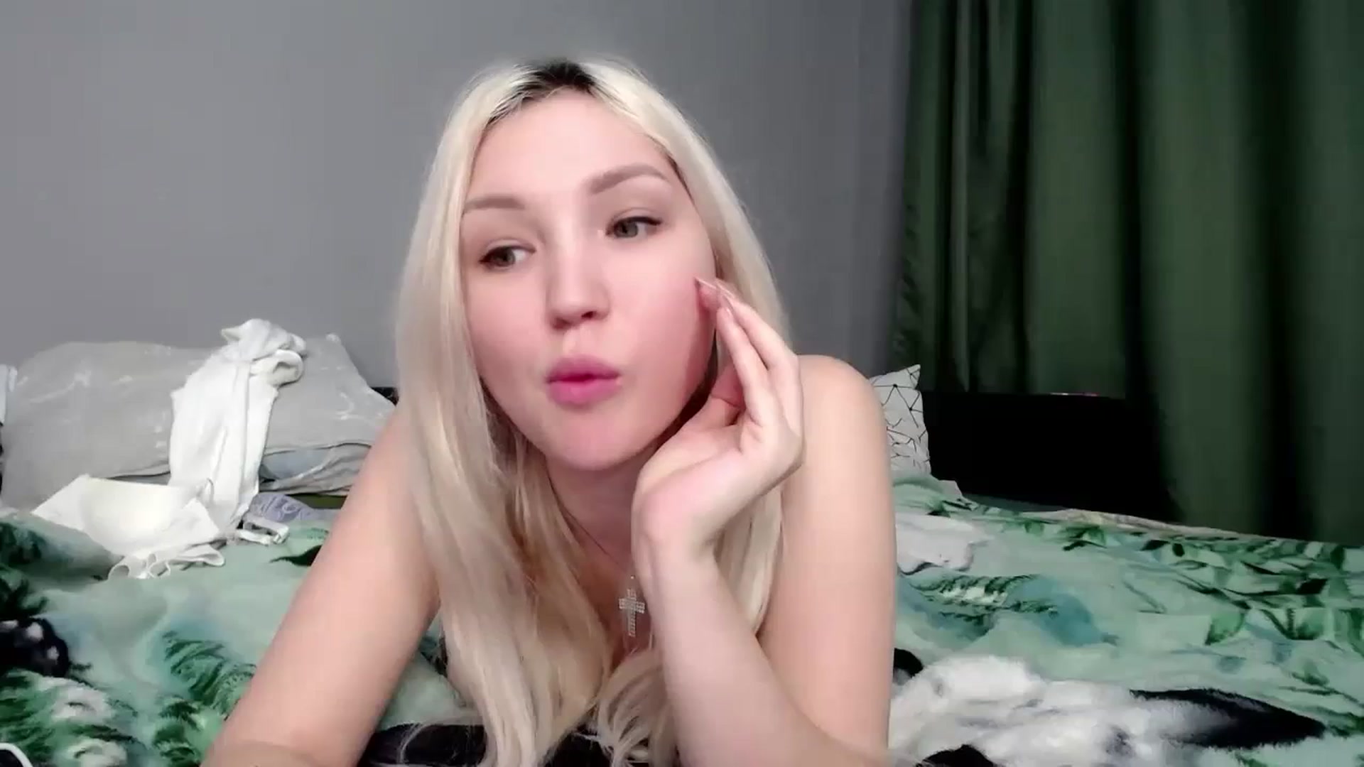 Gallery image thumbnail from Ashley_cutie_'s myfreecams stream on, 10/18/2023, 09:36 image 13 of 20