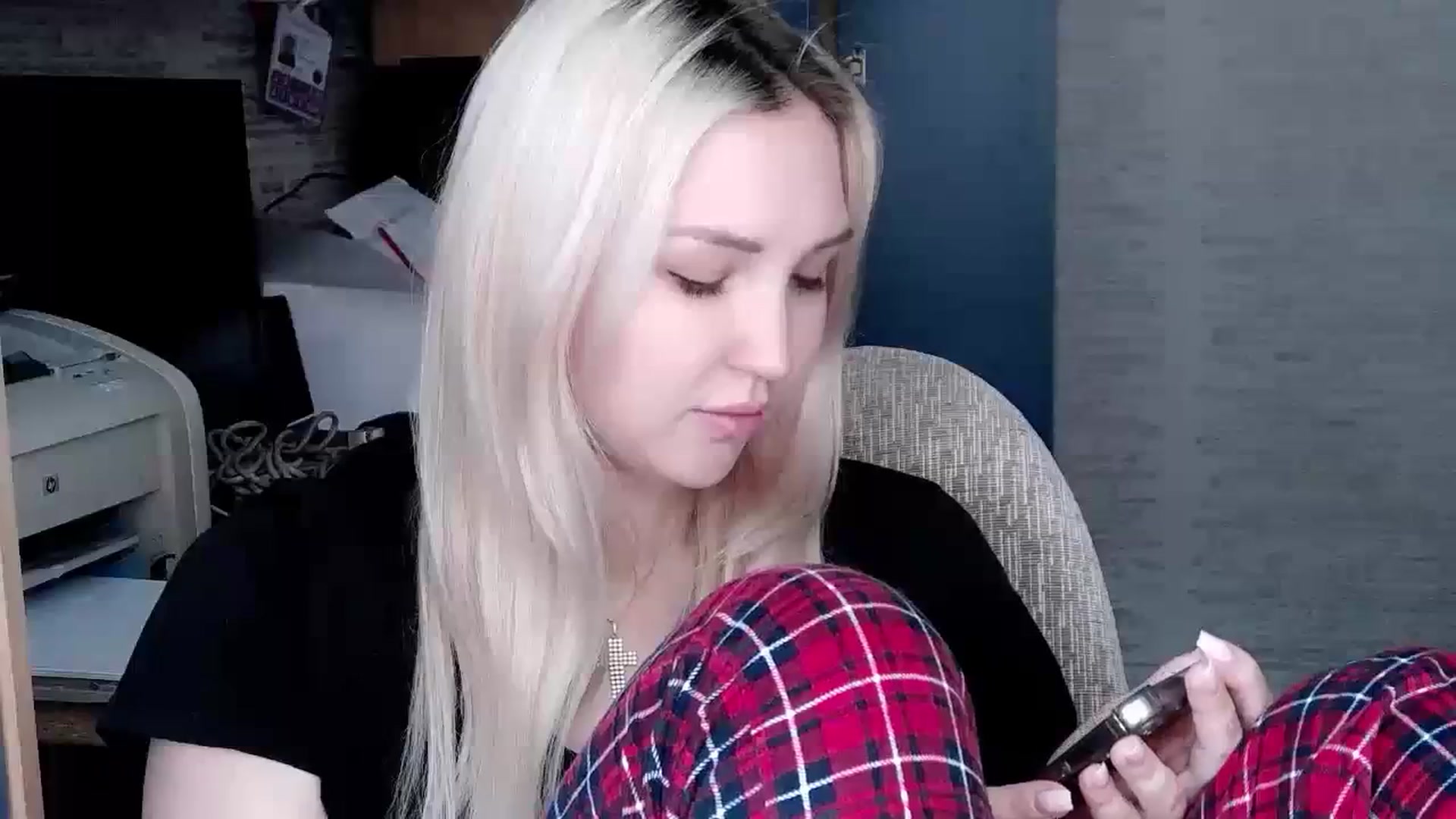 Gallery image thumbnail from Ashley_cutie_'s myfreecams stream on, 11/08/2023, 07:45 image 12 of 20