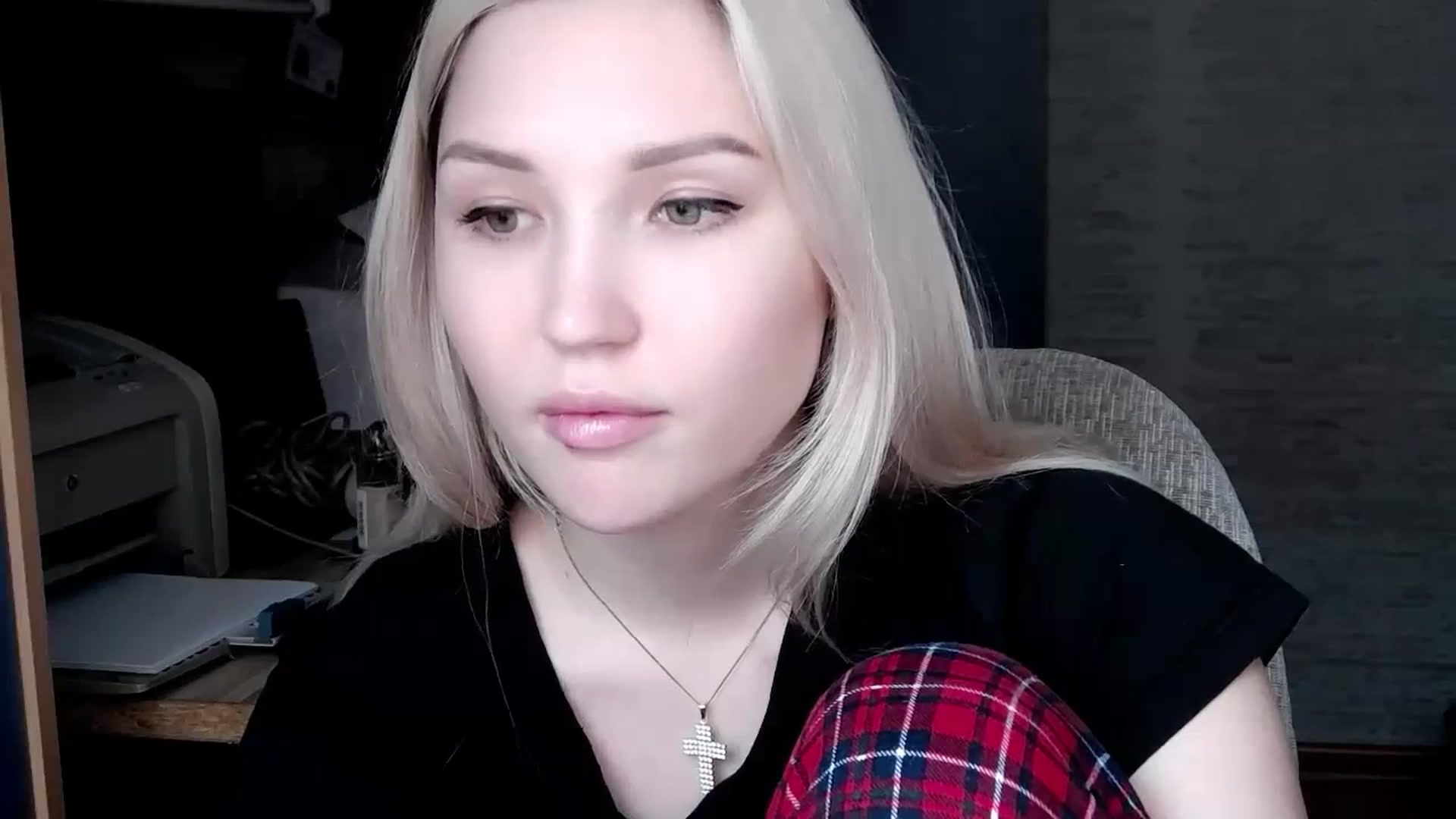 Gallery image thumbnail from Ashley_cutie_'s myfreecams stream on, 11/08/2023, 08:40 image 5 of 20