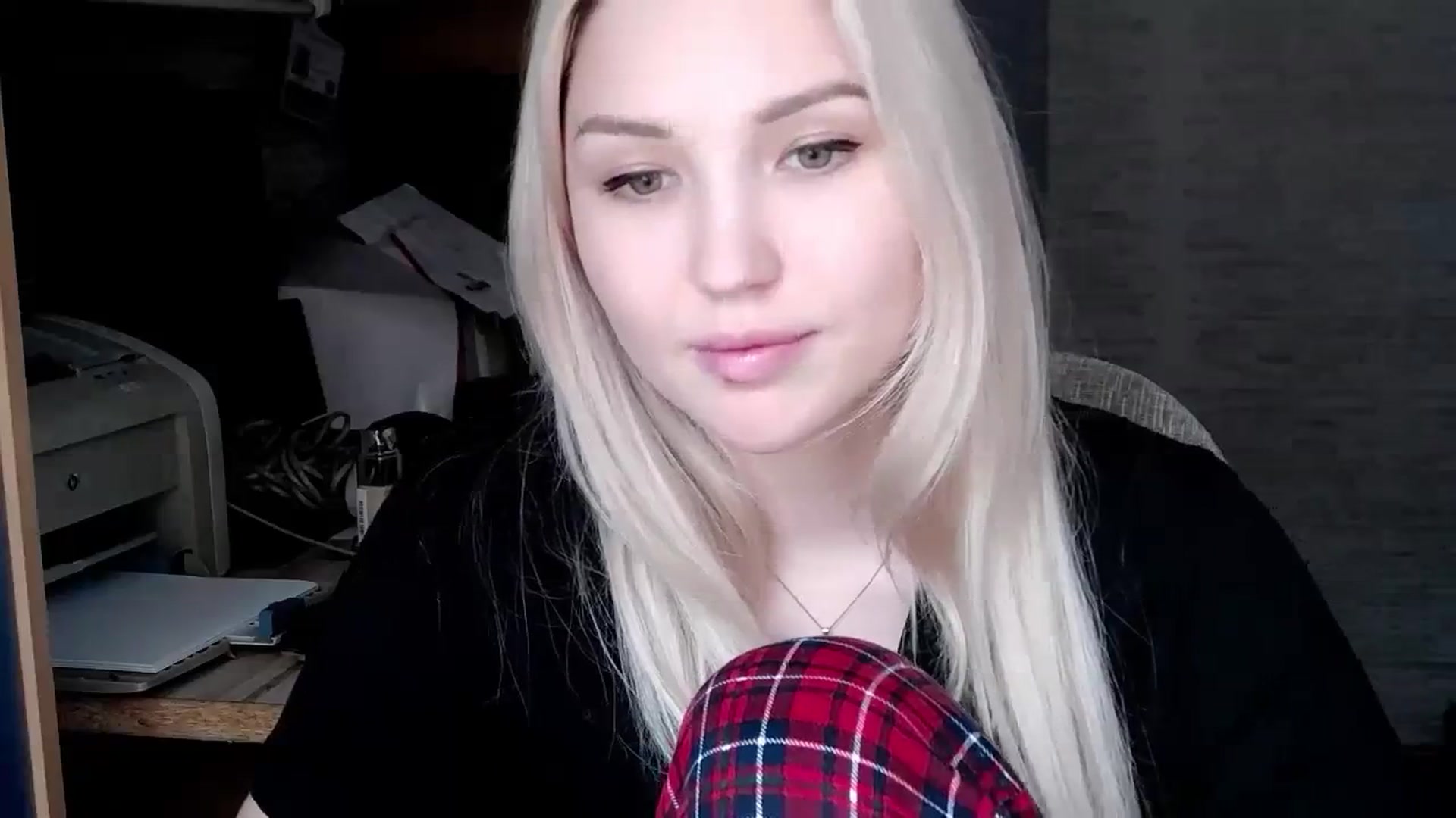 Gallery image thumbnail from Ashley_cutie_'s myfreecams stream on, 11/08/2023, 08:40 image 8 of 20