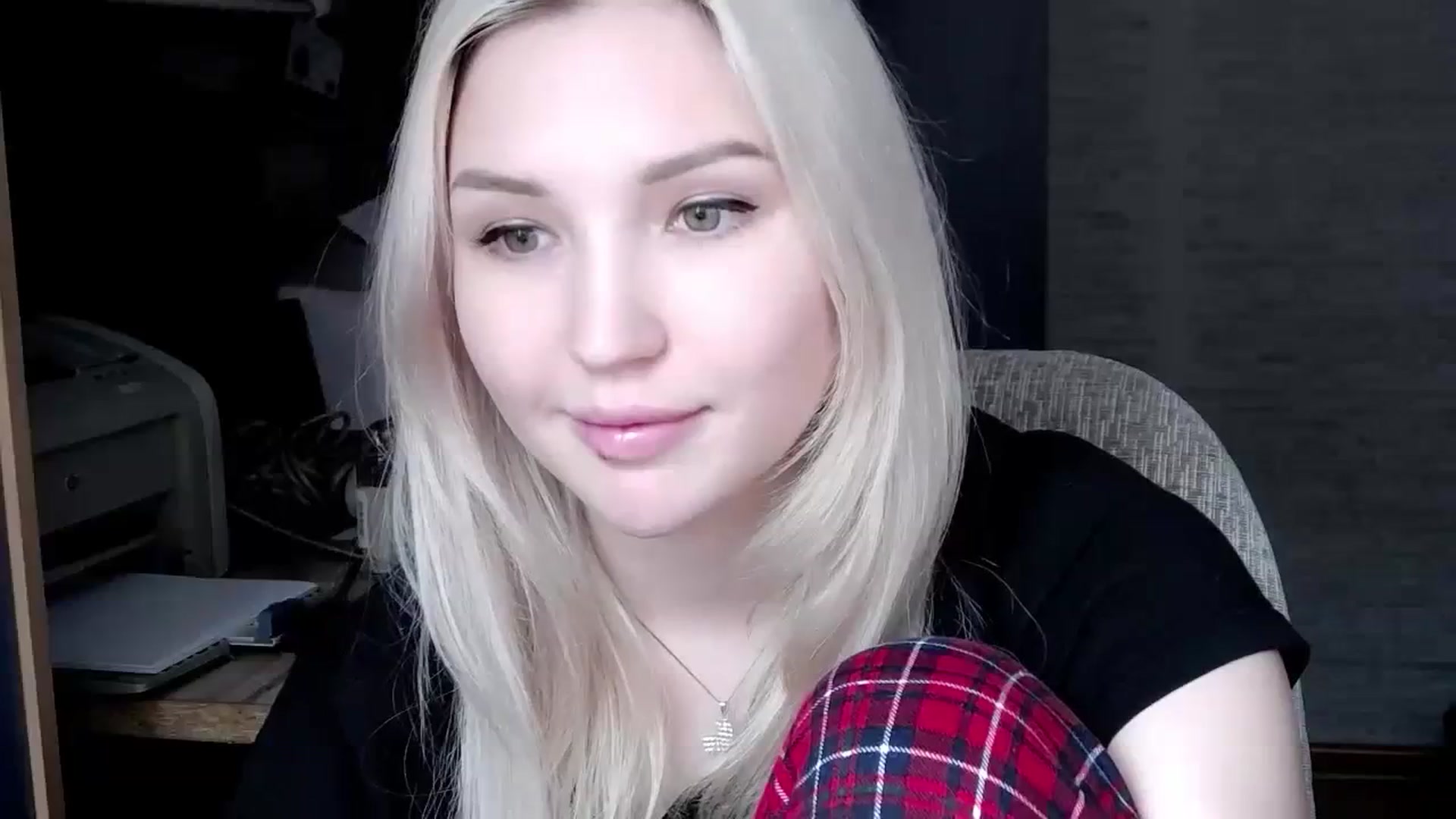 Gallery image thumbnail from Ashley_cutie_'s myfreecams stream on, 11/08/2023, 08:40 image 1 of 20