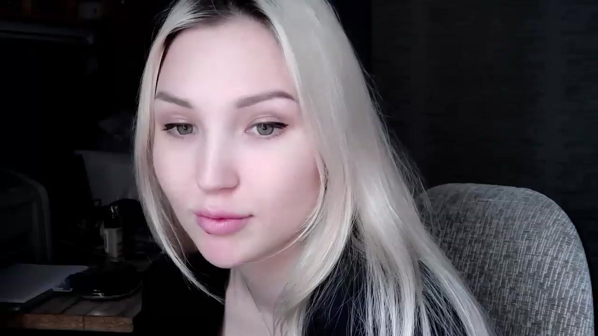 Gallery image thumbnail from Ashley_cutie_'s myfreecams stream on, 11/08/2023, 08:40 image 12 of 20