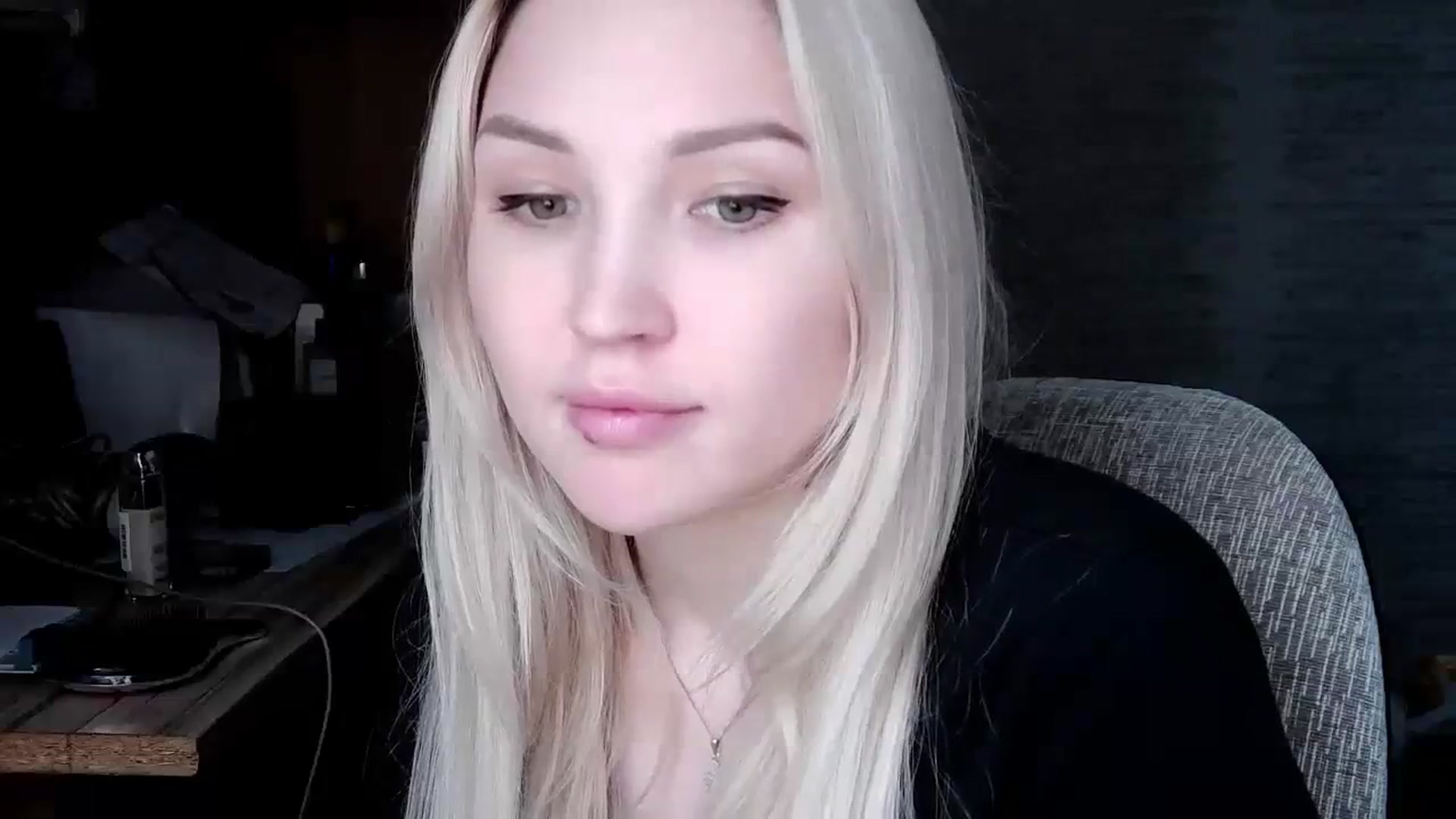 Gallery image thumbnail from Ashley_cutie_'s myfreecams stream on, 11/08/2023, 08:40 image 18 of 20