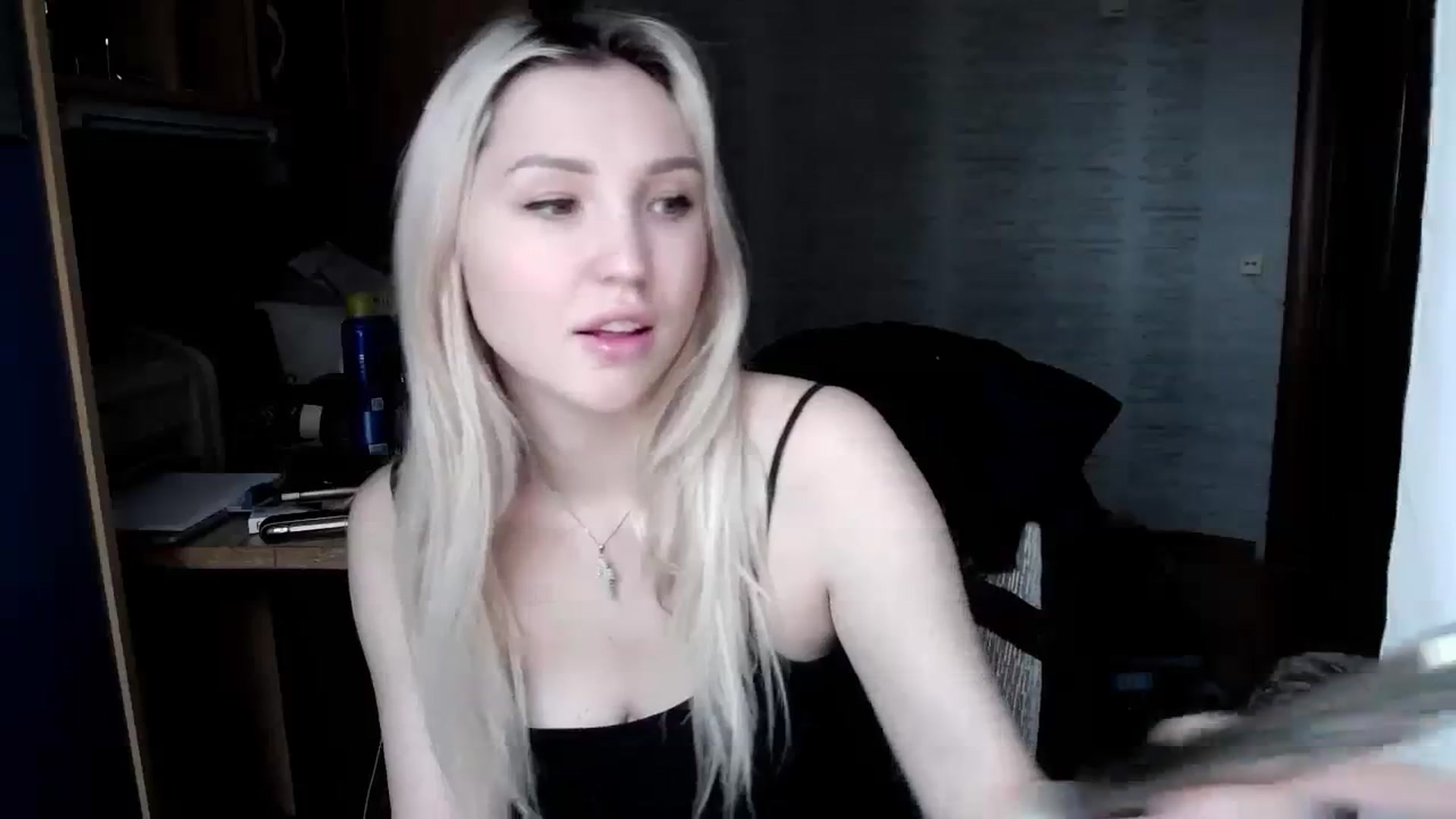 Gallery image thumbnail from Ashley_cutie_'s myfreecams stream on, 11/09/2023, 08:32 image 12 of 20