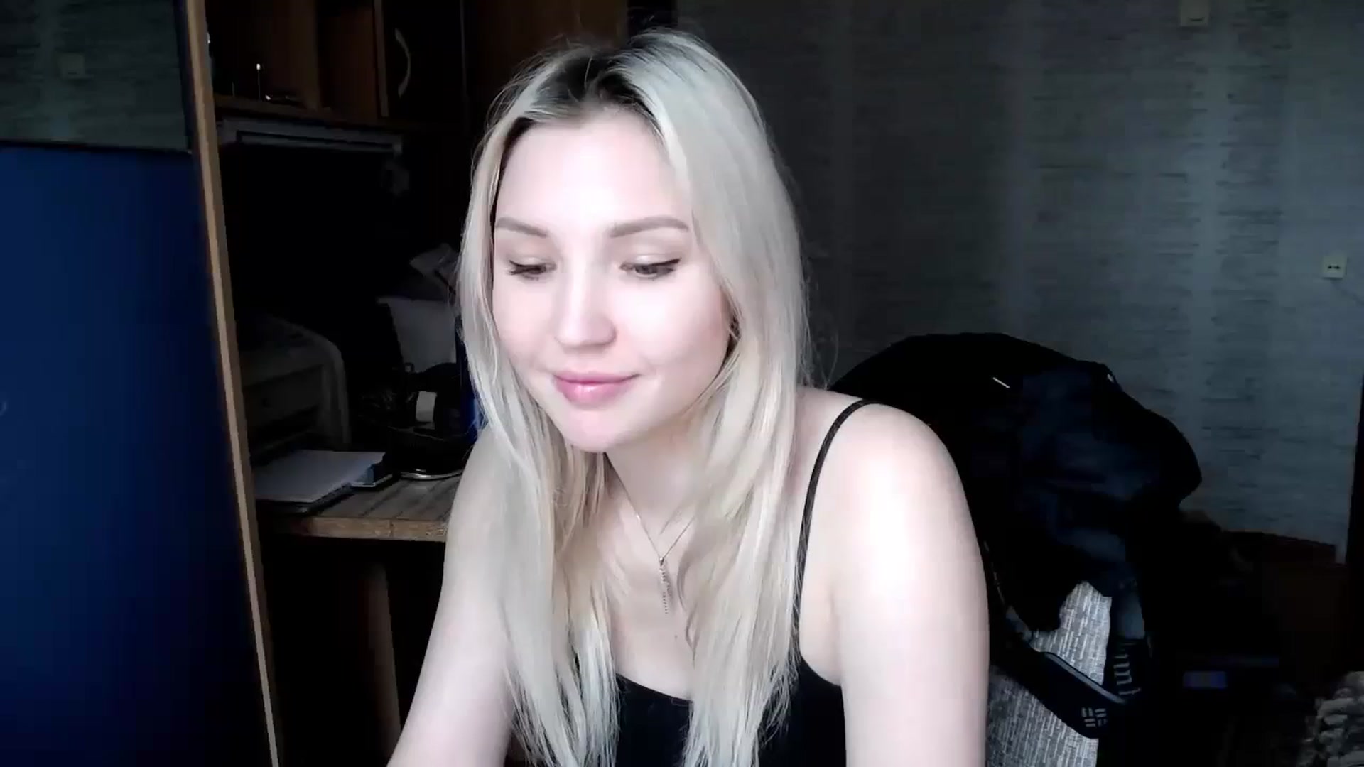 Gallery image thumbnail from Ashley_cutie_'s myfreecams stream on, 11/09/2023, 08:32 image 3 of 20