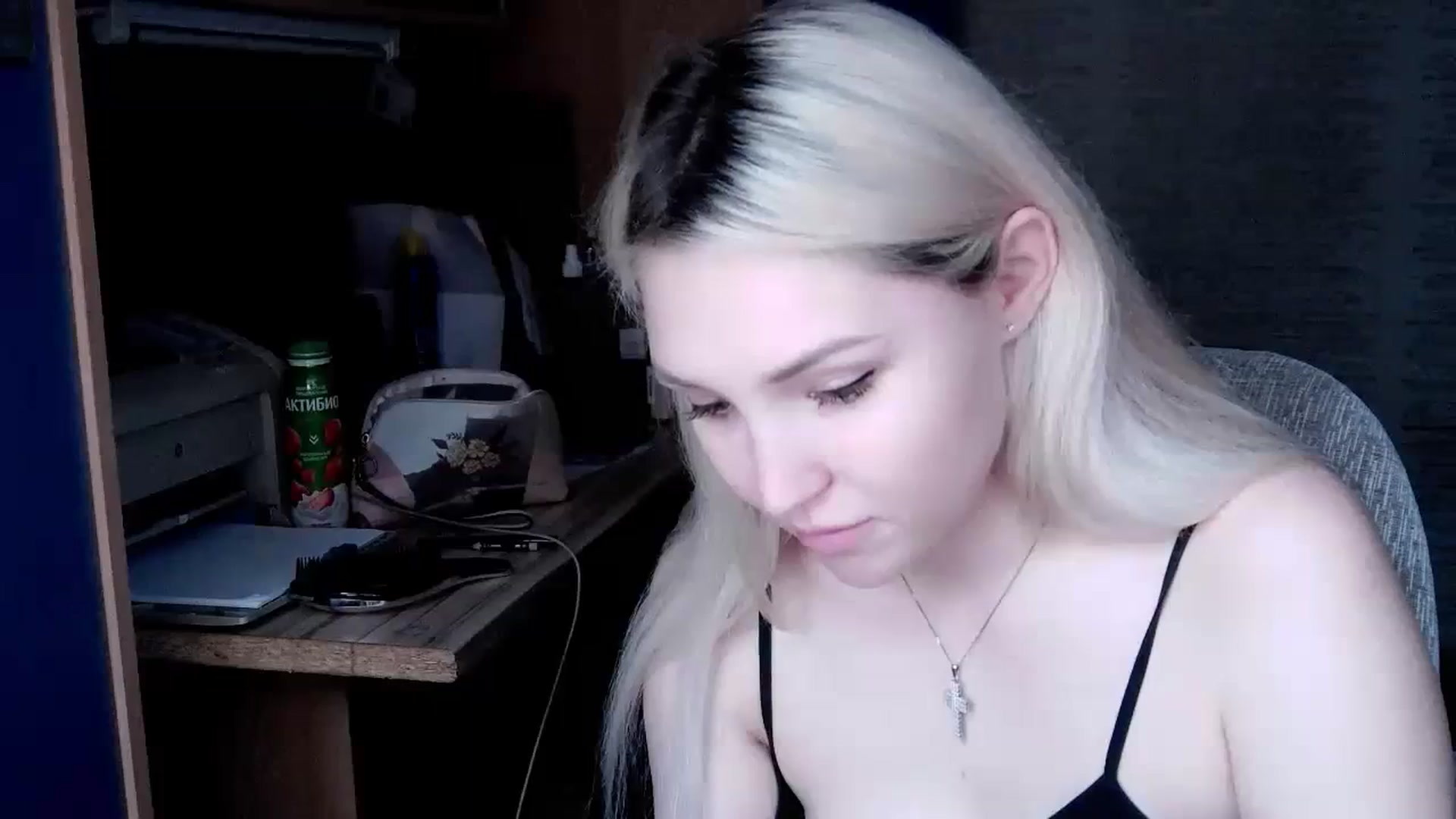 Gallery image thumbnail from Ashley_cutie_'s myfreecams stream on, 11/10/2023, 09:27 image 9 of 20