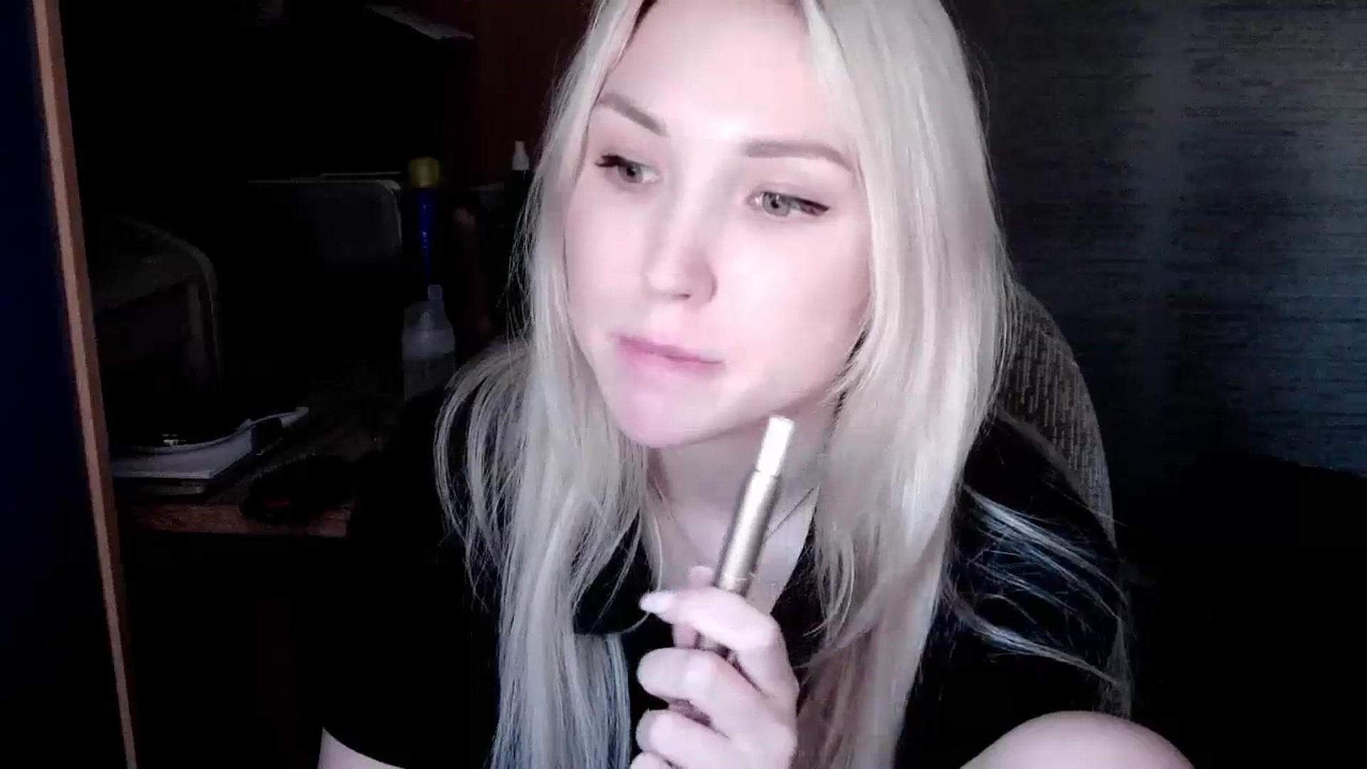 Gallery image thumbnail from Ashley_cutie_'s myfreecams stream on, 11/13/2023, 09:18 image 15 of 20
