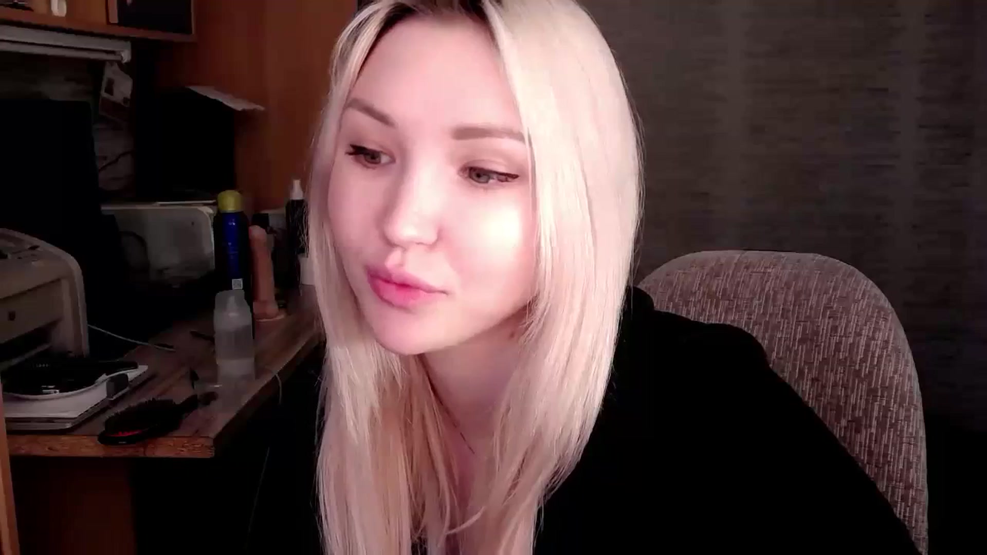 Gallery image thumbnail from Ashley_cutie_'s myfreecams stream on, 11/13/2023, 09:18 image 3 of 20