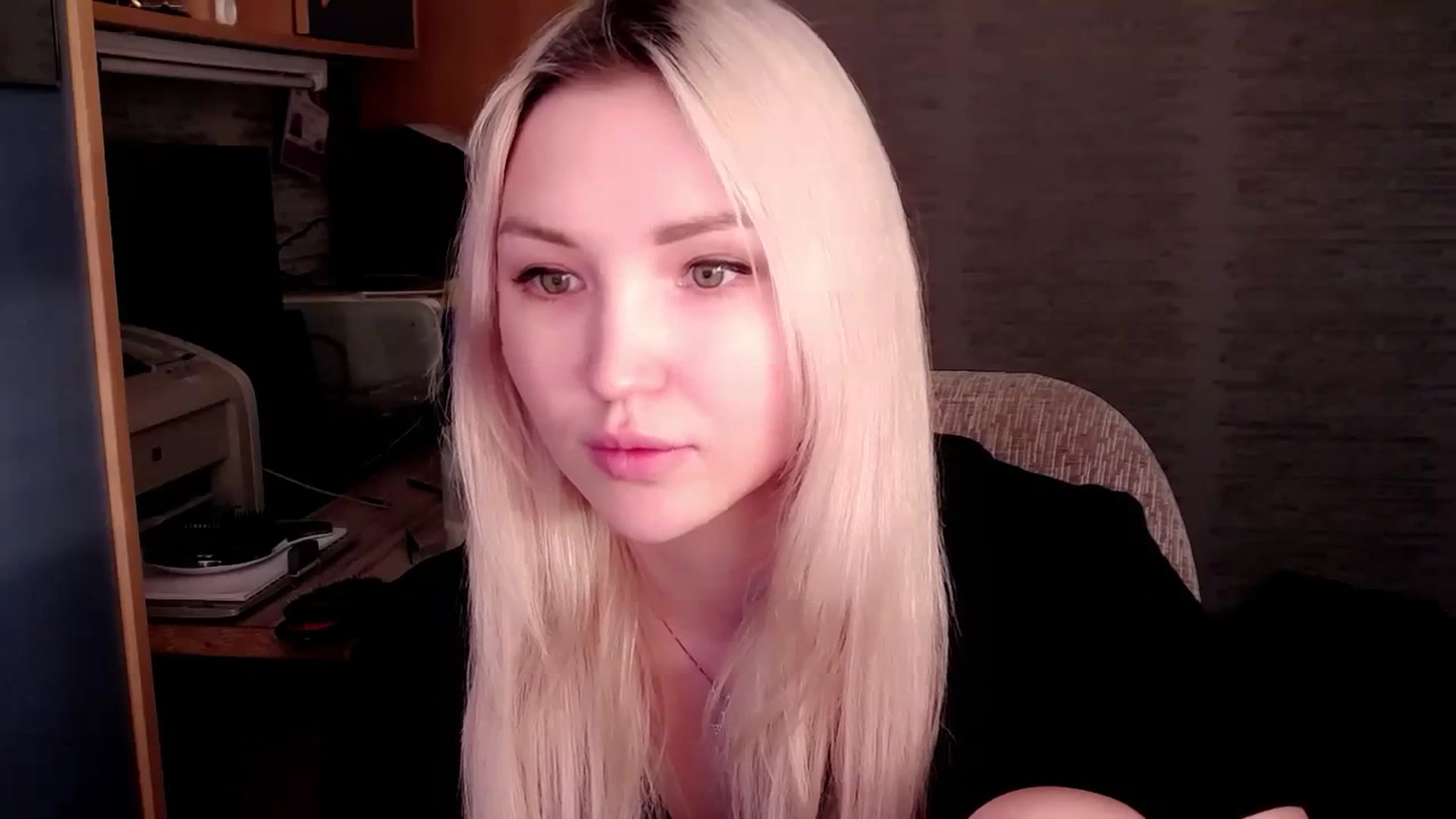 Gallery image thumbnail from Ashley_cutie_'s myfreecams stream on, 11/13/2023, 09:18 image 6 of 20