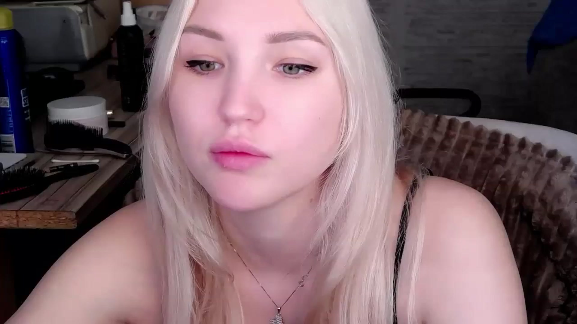 Gallery image thumbnail from Ashley_cutie_'s myfreecams stream on, 11/15/2023, 07:59 image 13 of 20