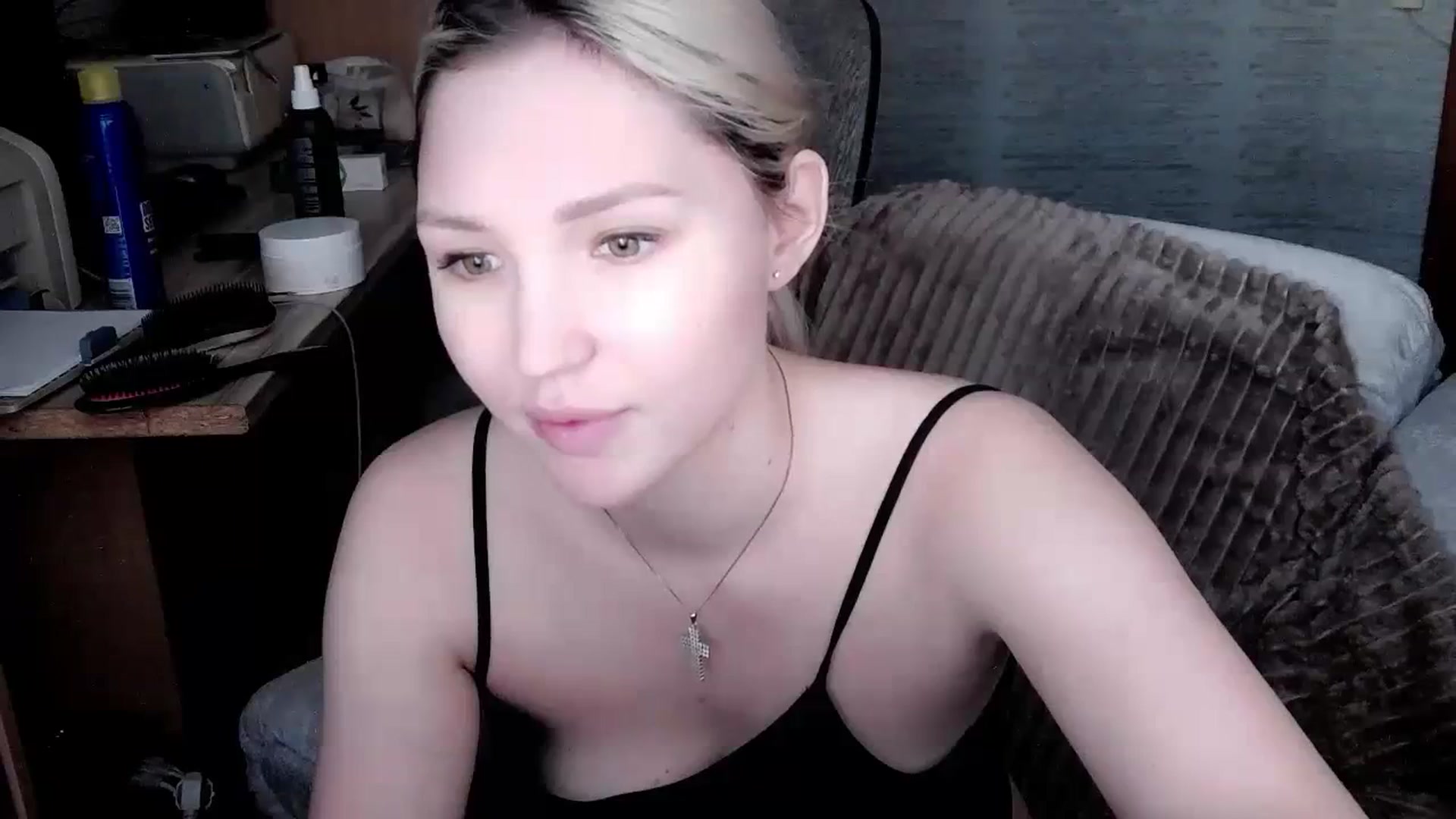 Gallery image thumbnail from Ashley_cutie_'s myfreecams stream on, 11/16/2023, 08:59 image 15 of 20