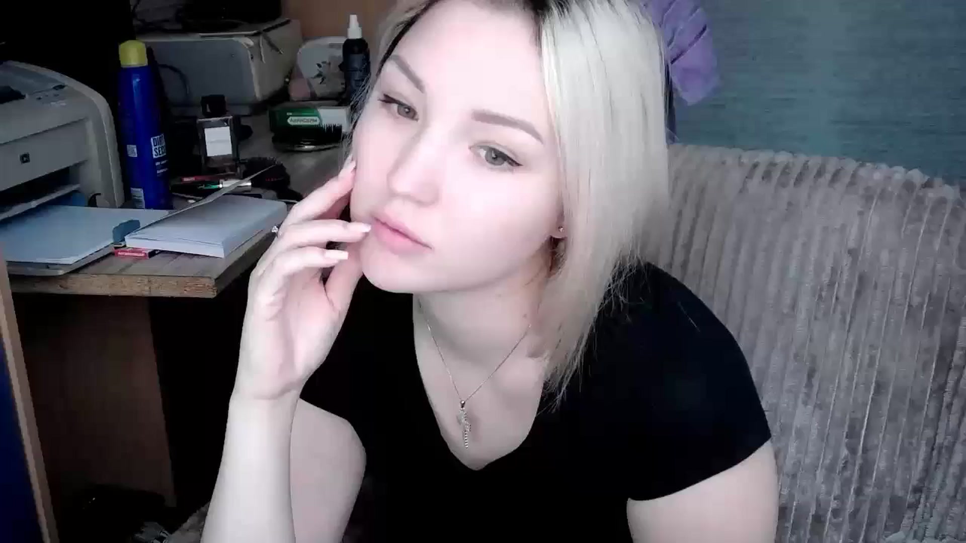 Gallery image thumbnail from Ashley_cutie_'s myfreecams stream on, 11/20/2023, 07:04 image 18 of 20