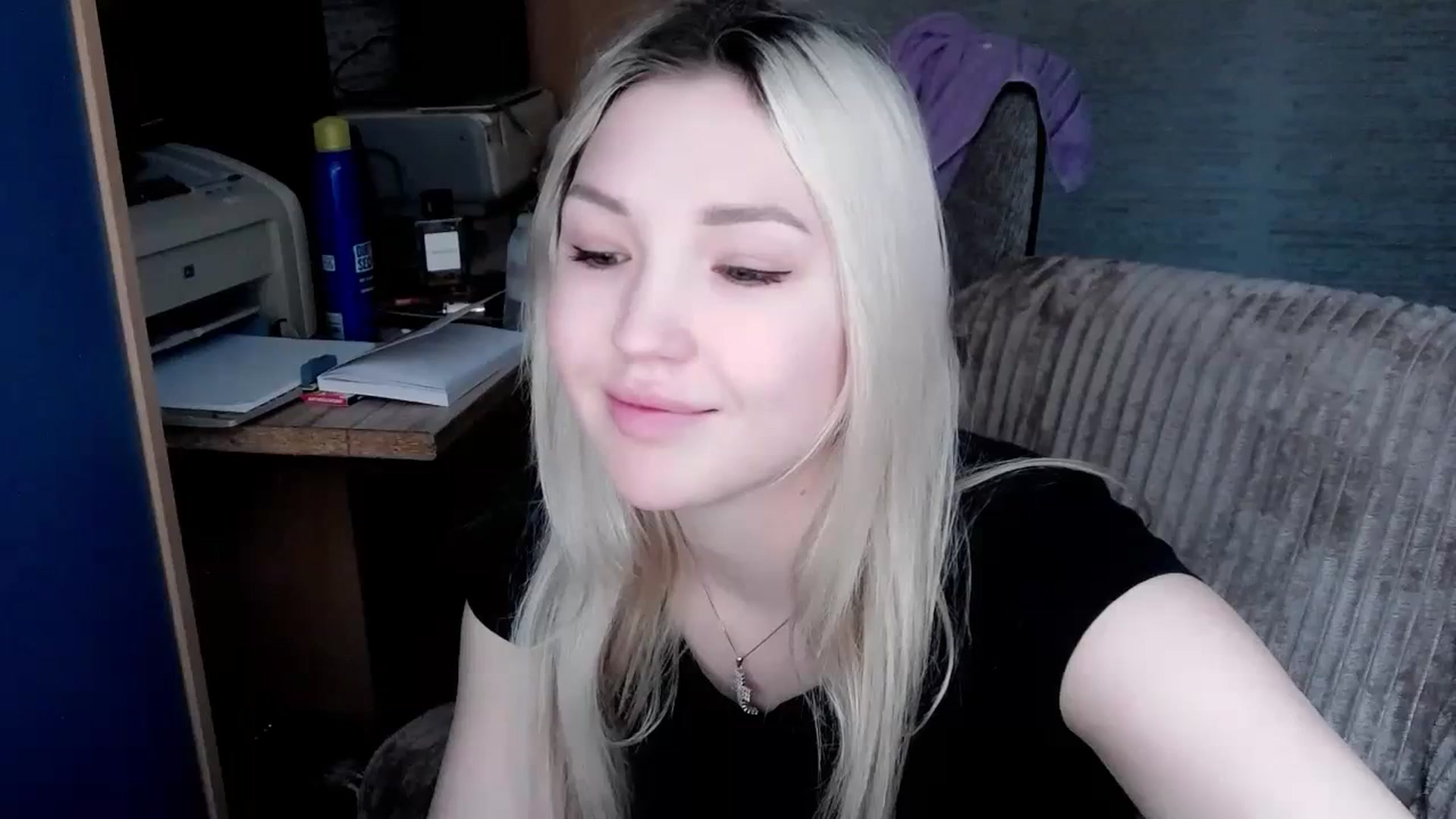 Gallery image thumbnail from Ashley_cutie_'s myfreecams stream on, 11/20/2023, 08:19 image 16 of 20