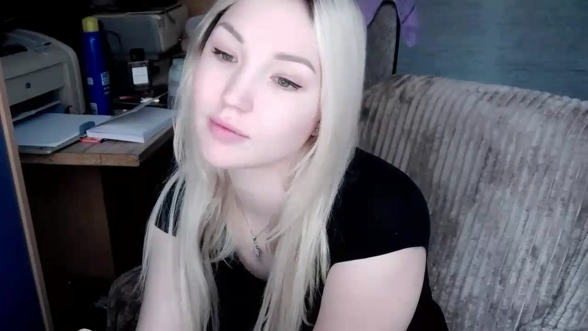 Gallery image thumbnail from Ashley_cutie_'s myfreecams stream on, 11/20/2023, 08:19 image 6 of 20