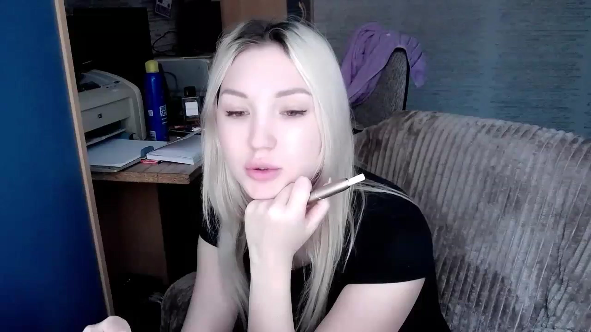 Gallery image thumbnail from Ashley_cutie_'s myfreecams stream on, 11/20/2023, 08:19 image 14 of 20