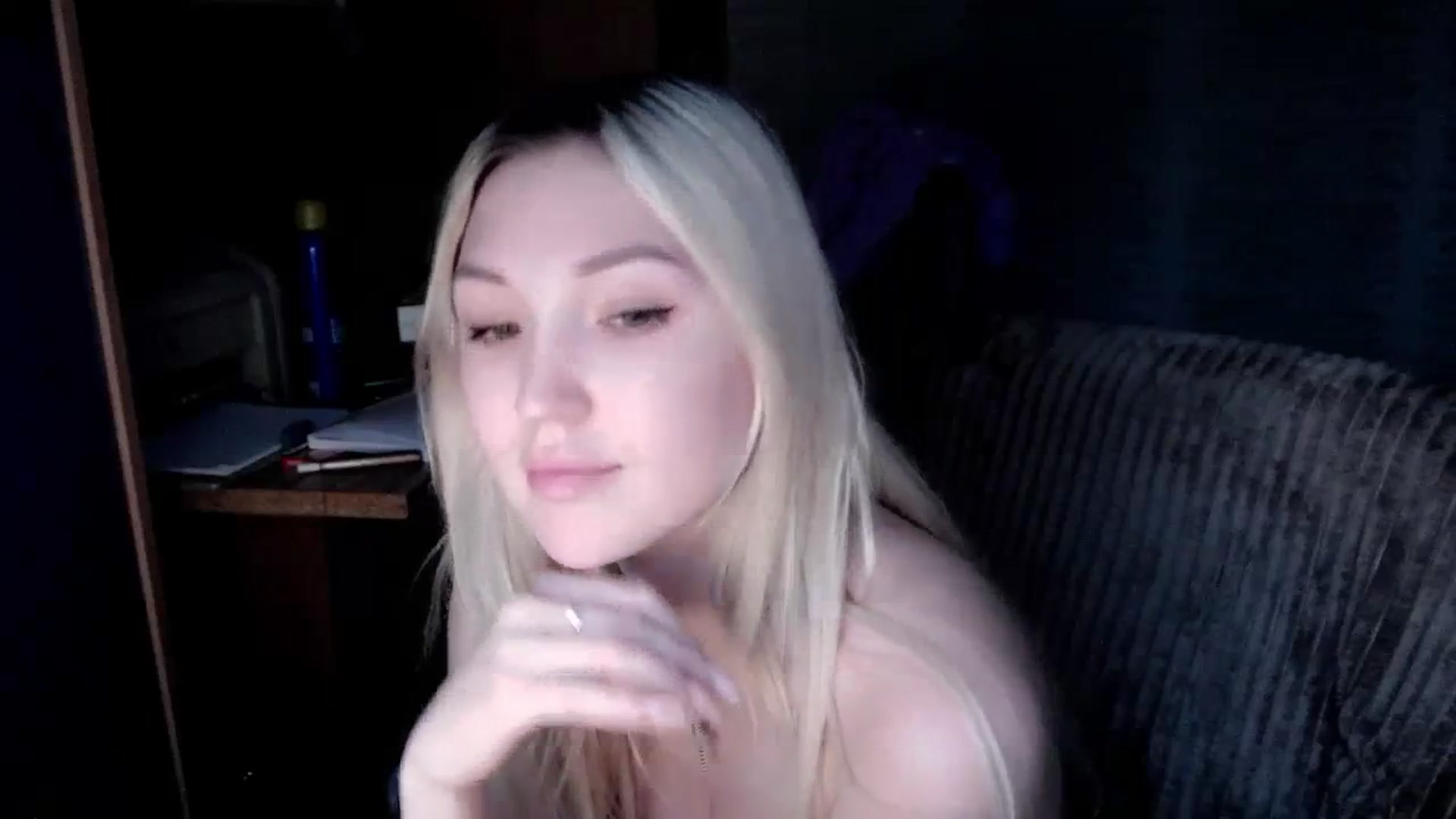 Gallery image thumbnail from Ashley_cutie_'s myfreecams stream on, 11/20/2023, 09:29 image 9 of 20