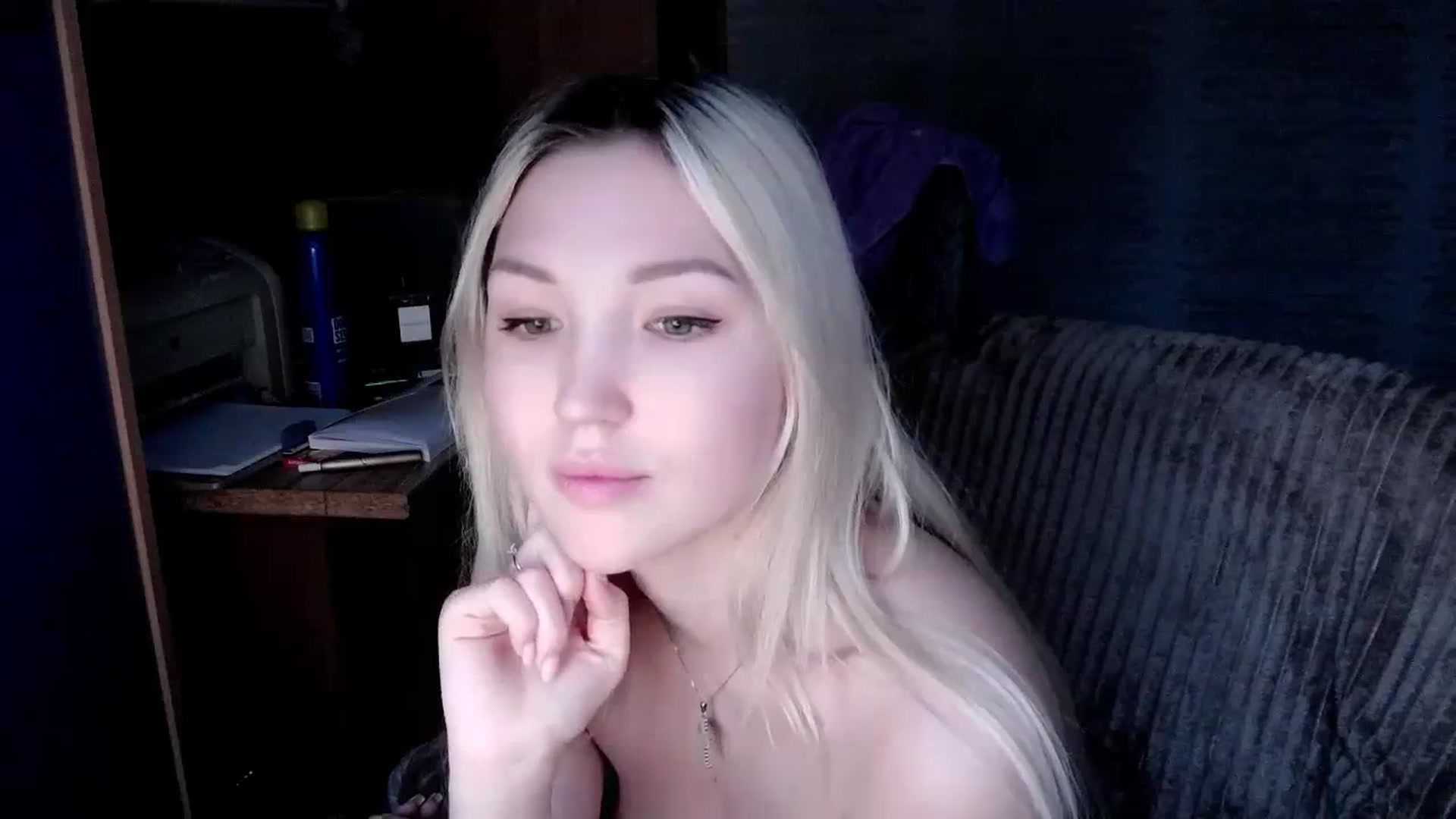 Gallery image thumbnail from Ashley_cutie_'s myfreecams stream on, 11/20/2023, 09:29 image 8 of 20