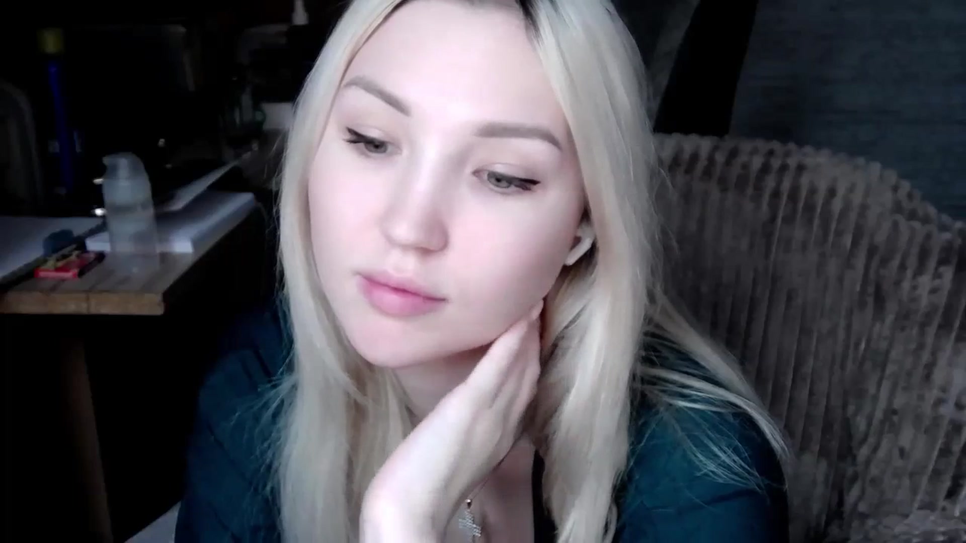 Gallery image thumbnail from Ashley_cutie_'s myfreecams stream on, 11/21/2023, 08:36 image 2 of 20