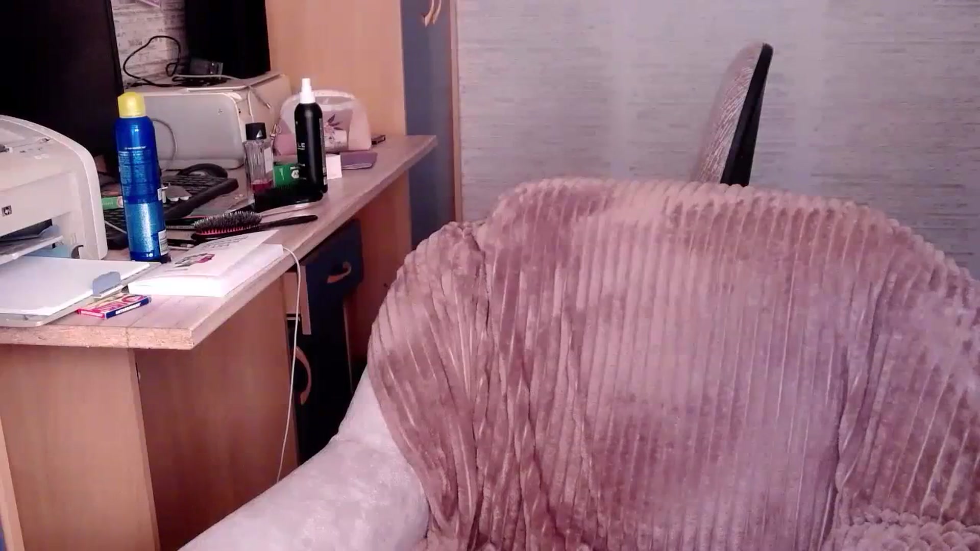 Gallery image thumbnail from Ashley_cutie_'s myfreecams stream on, 11/23/2023, 08:39 image 7 of 20